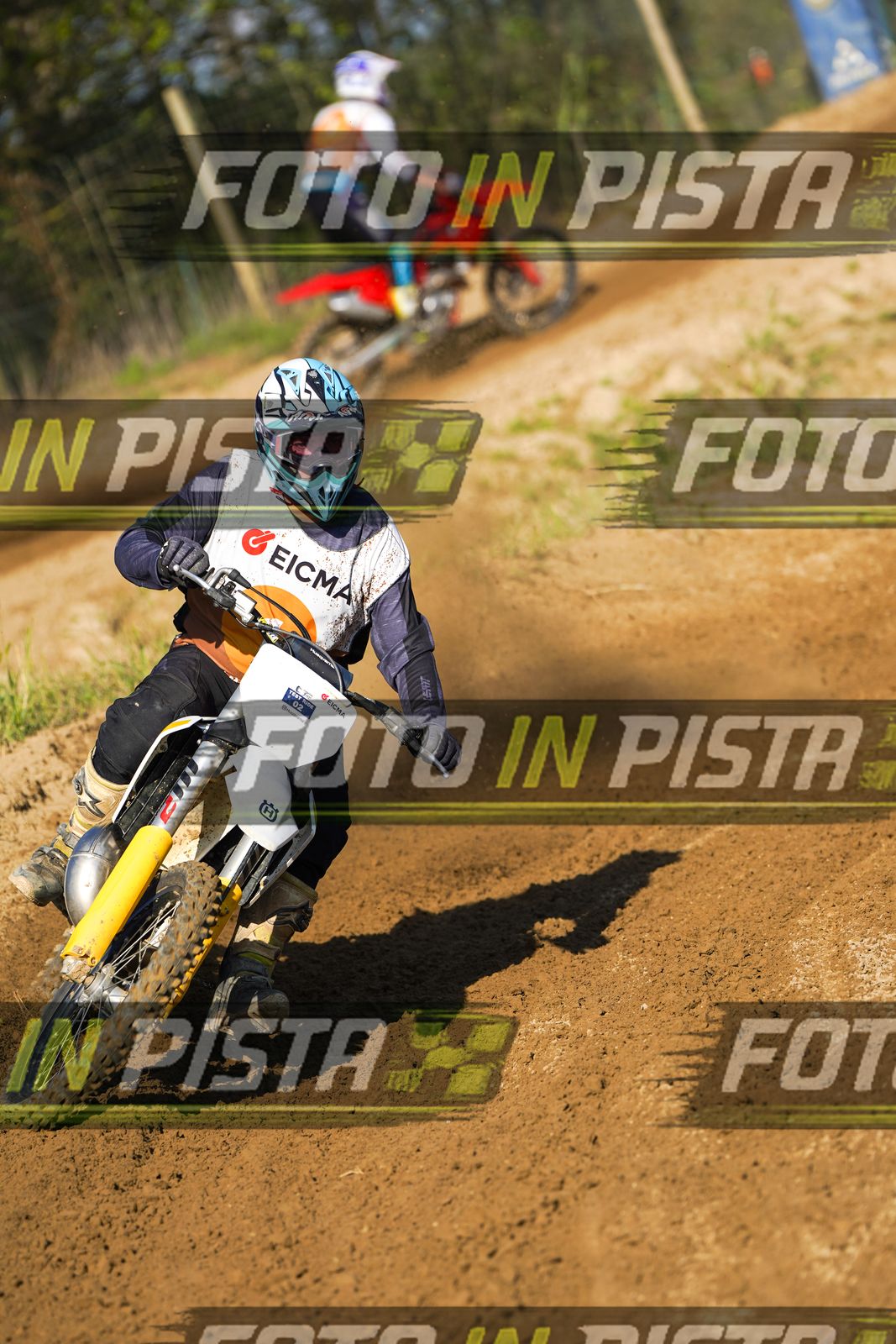 EICMA 19-09 16:00-17:00 · DOS00525