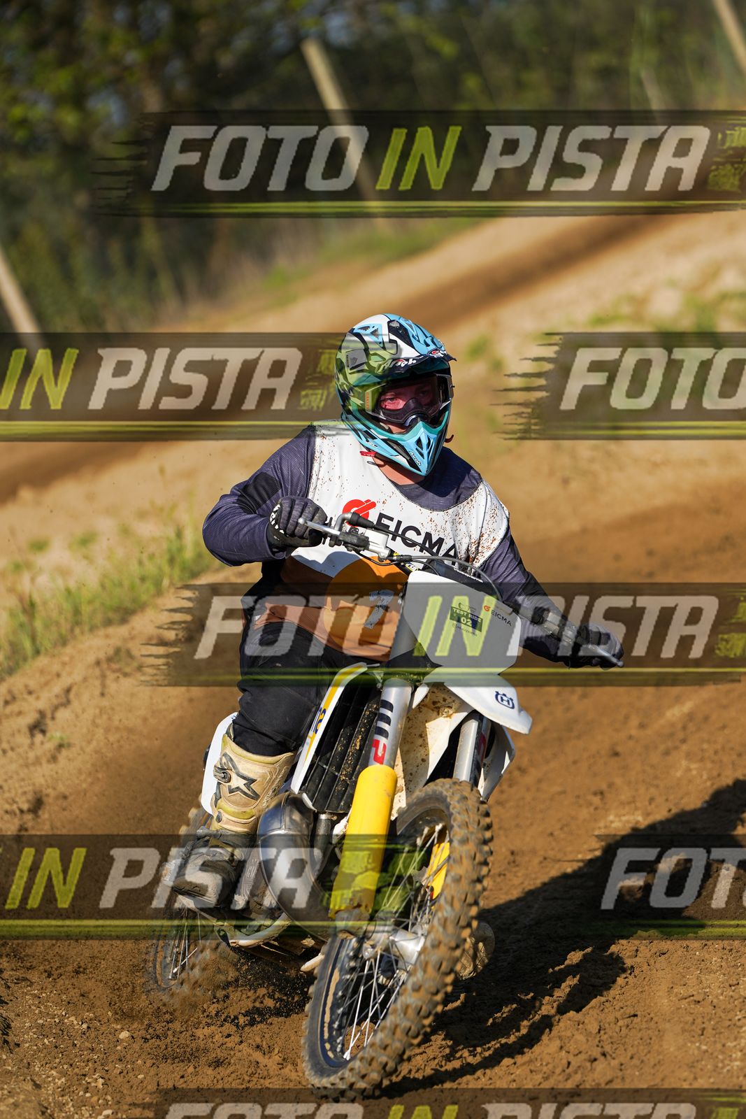 EICMA 19-09 16:00-17:00 · DOS00527