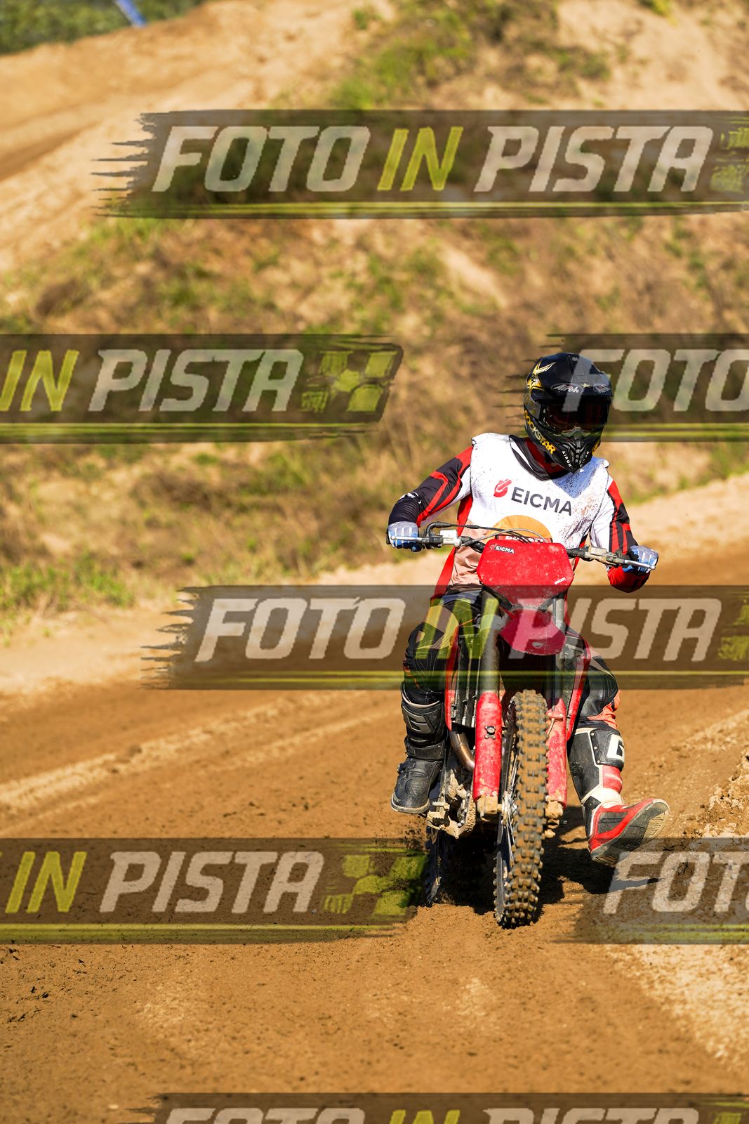 EICMA 19-09 16:00-17:00 · DOS00546