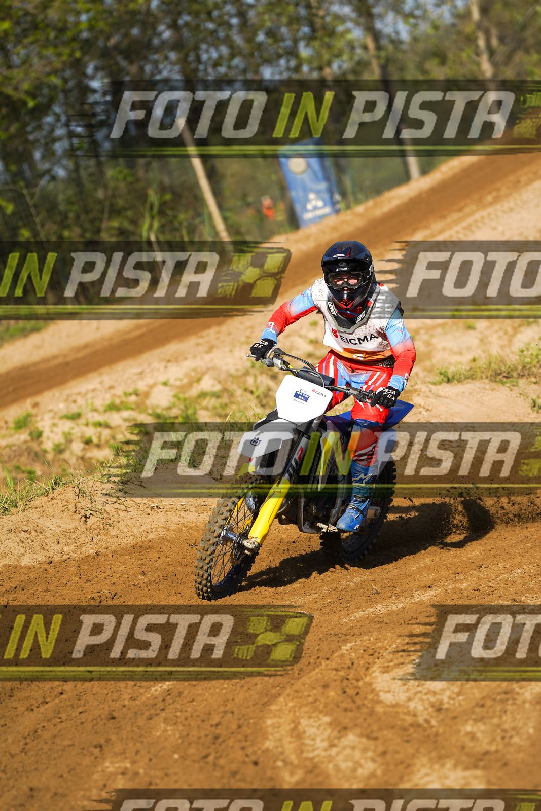 EICMA 19-09 16:00-17:00 · DOS00557