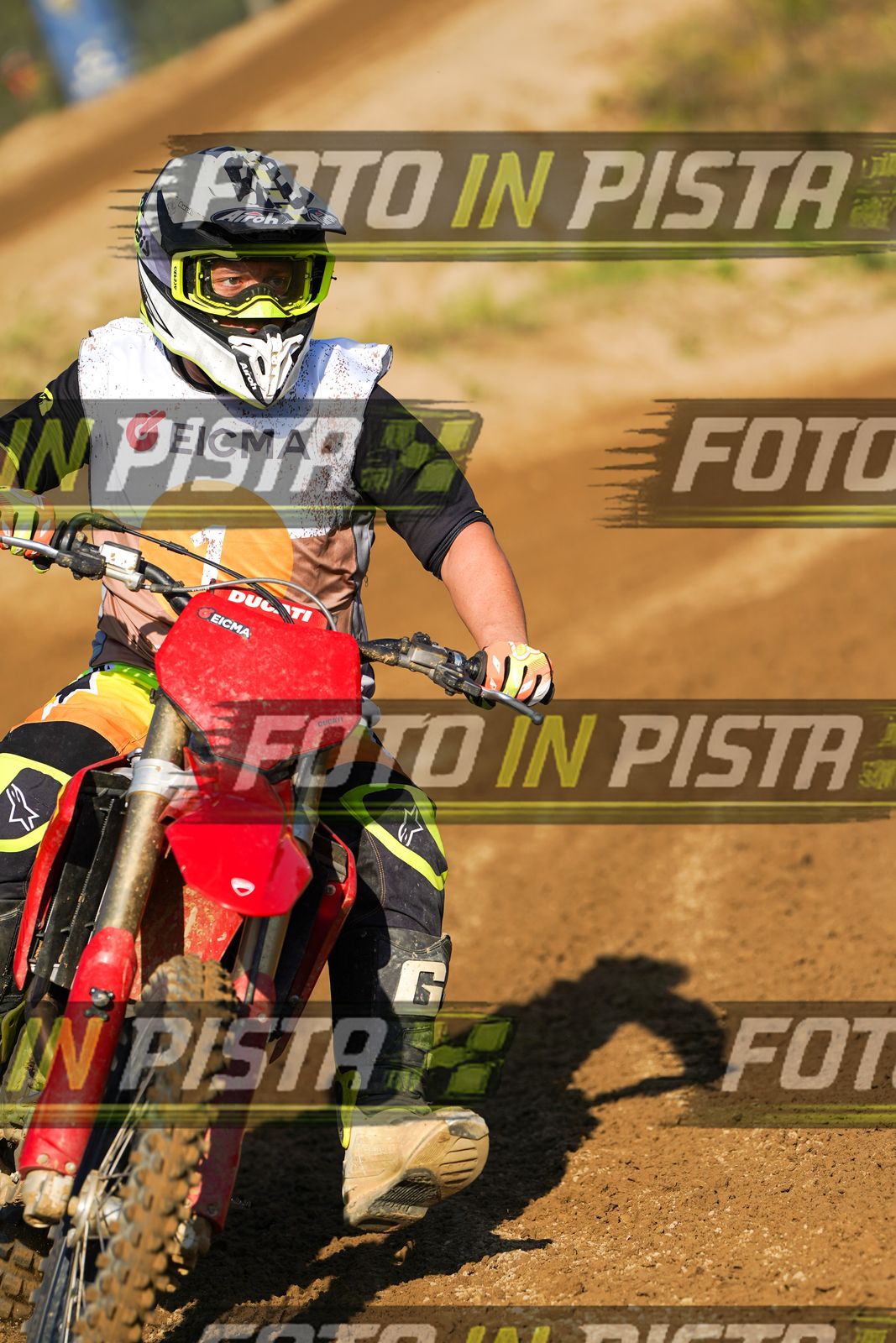 EICMA 19-09 16:00-17:00 · DOS00562