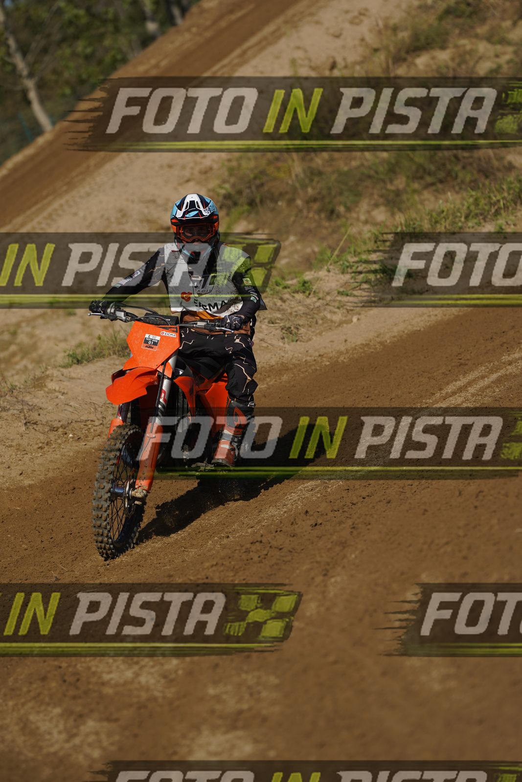 EICMA 19-09 16:00-17:00 · DOS00623