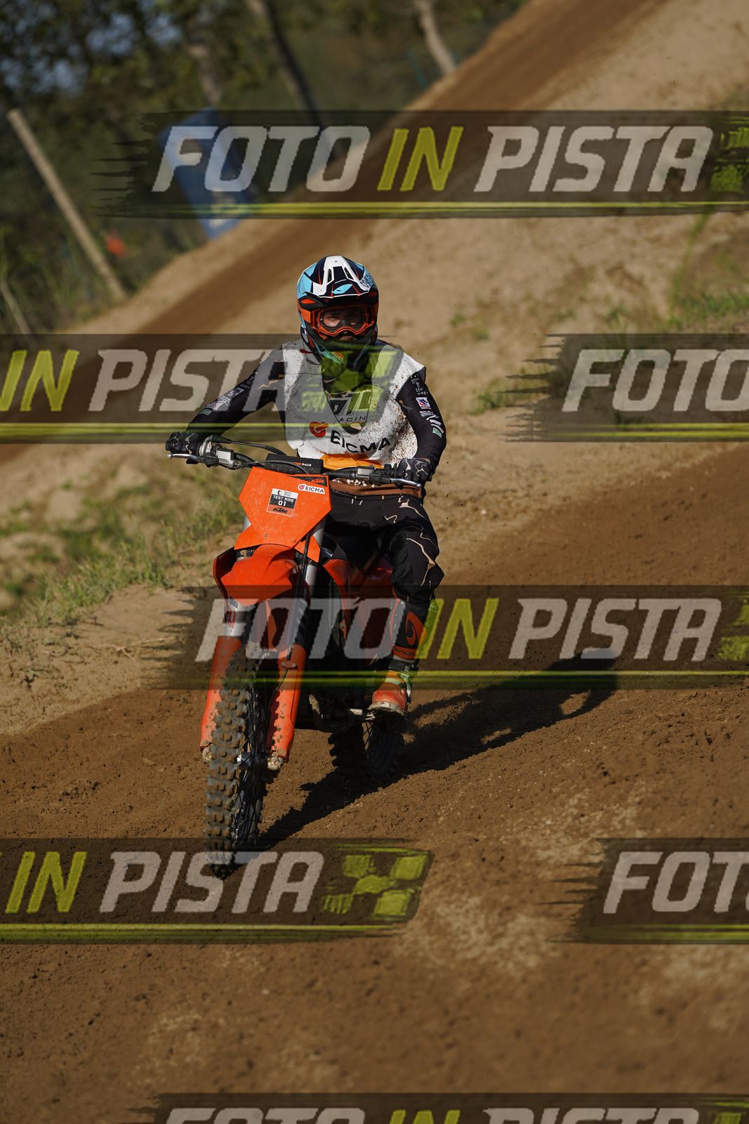 EICMA 19-09 16:00-17:00 · DOS00626