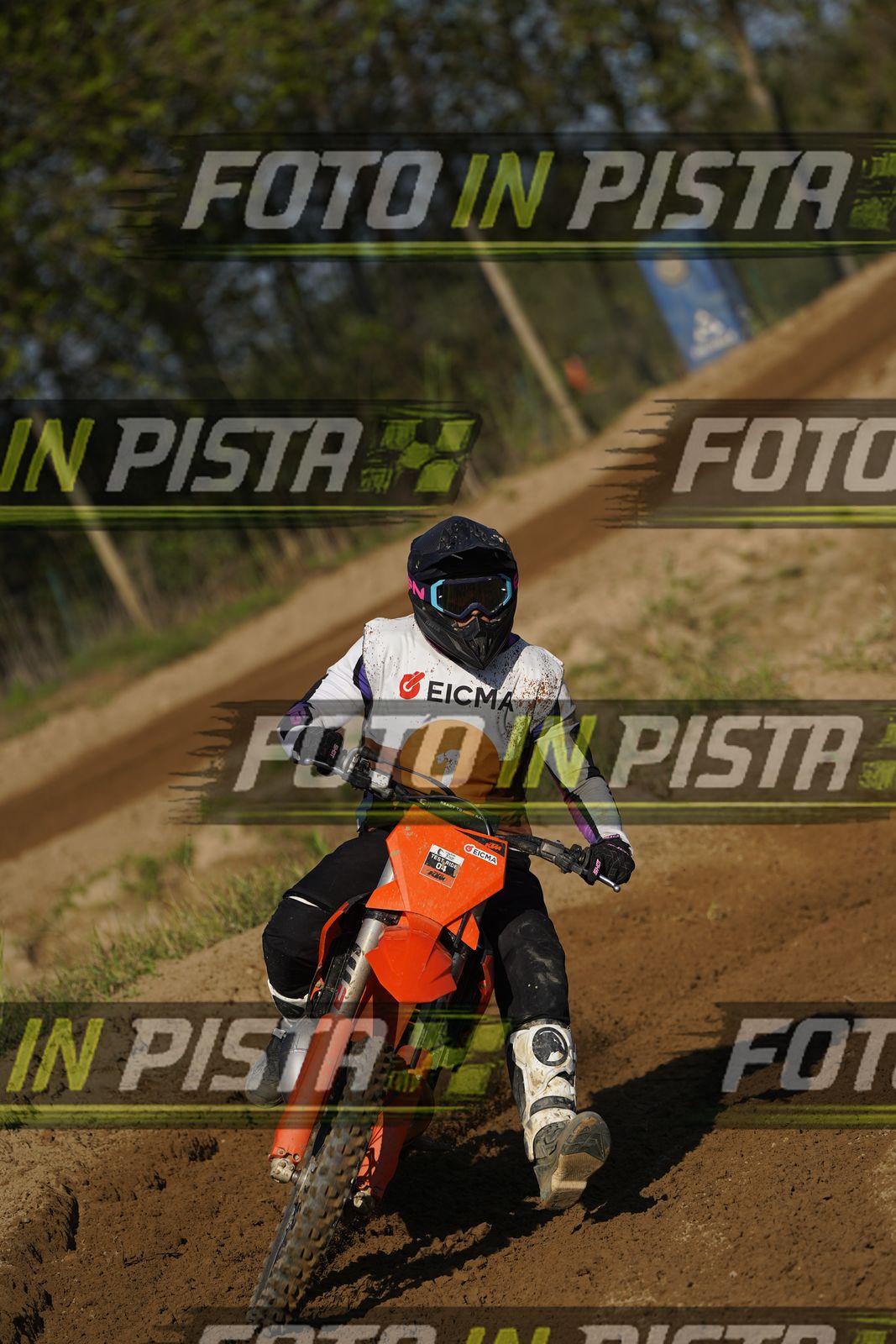 EICMA 19-09 16:00-17:00 · DOS00630