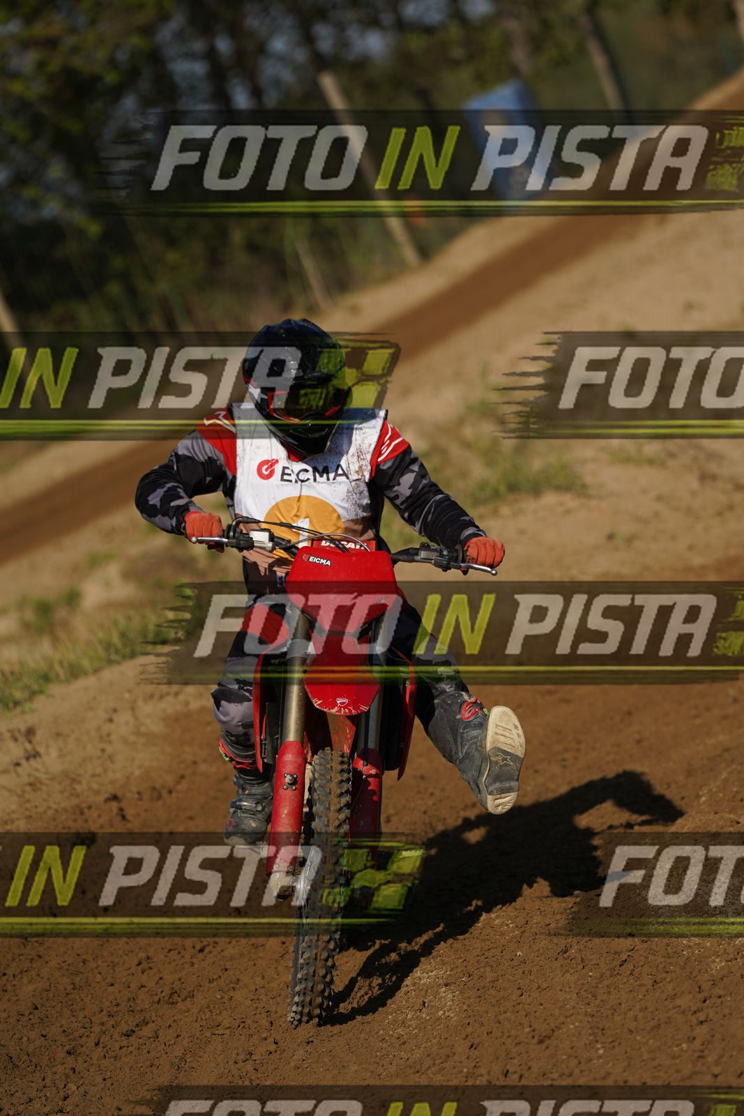 EICMA 19-09 16:00-17:00 · DOS00659