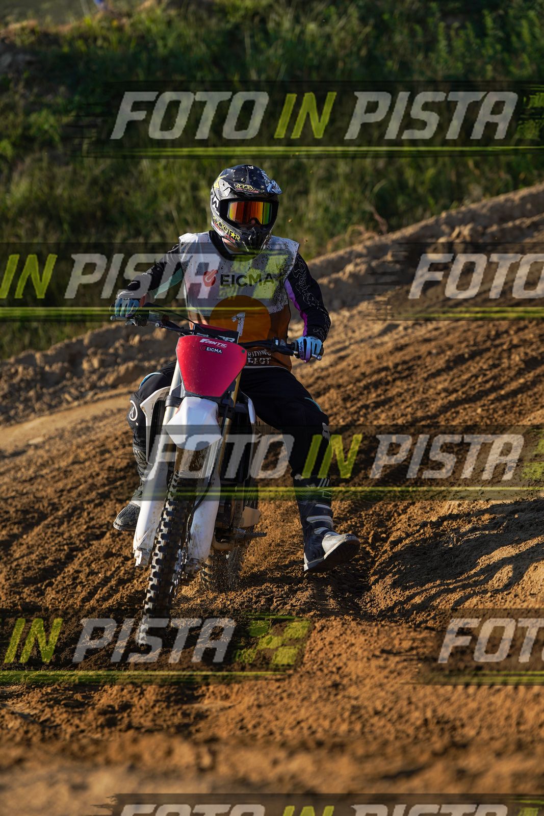EICMA 19-09 16:00-17:00 · DOS00669
