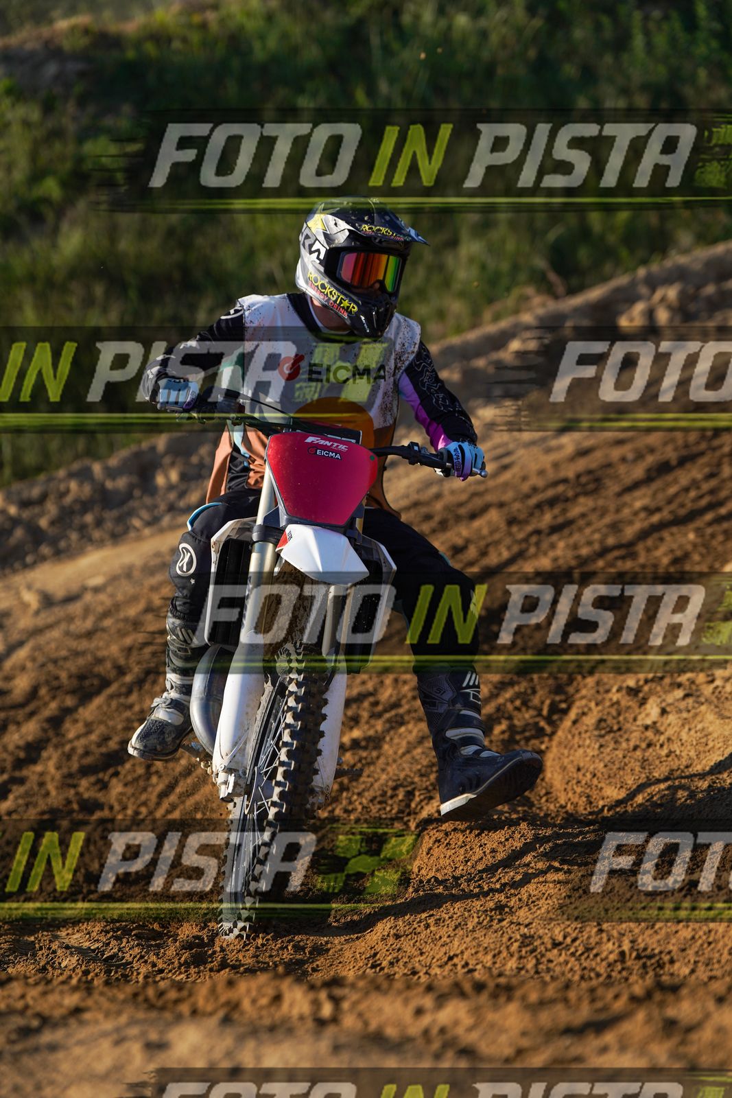 EICMA 19-09 16:00-17:00 · DOS00671