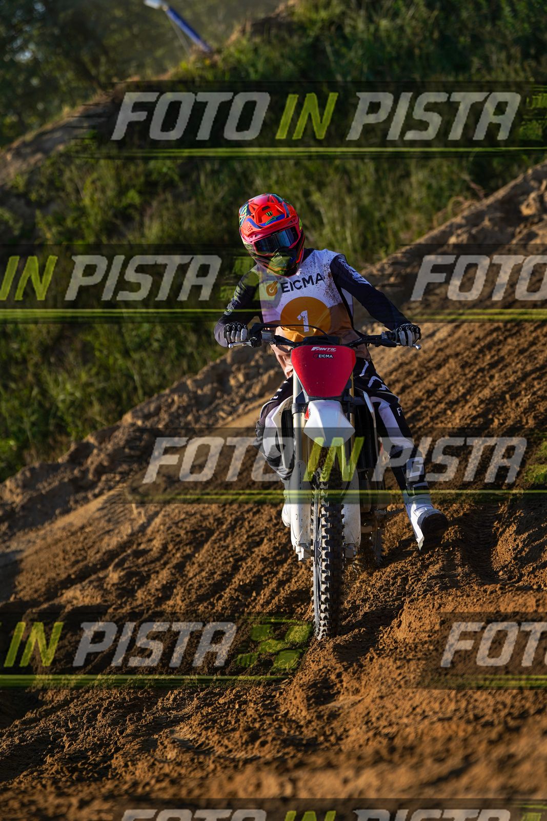EICMA 19-09 16:00-17:00 · DOS00678