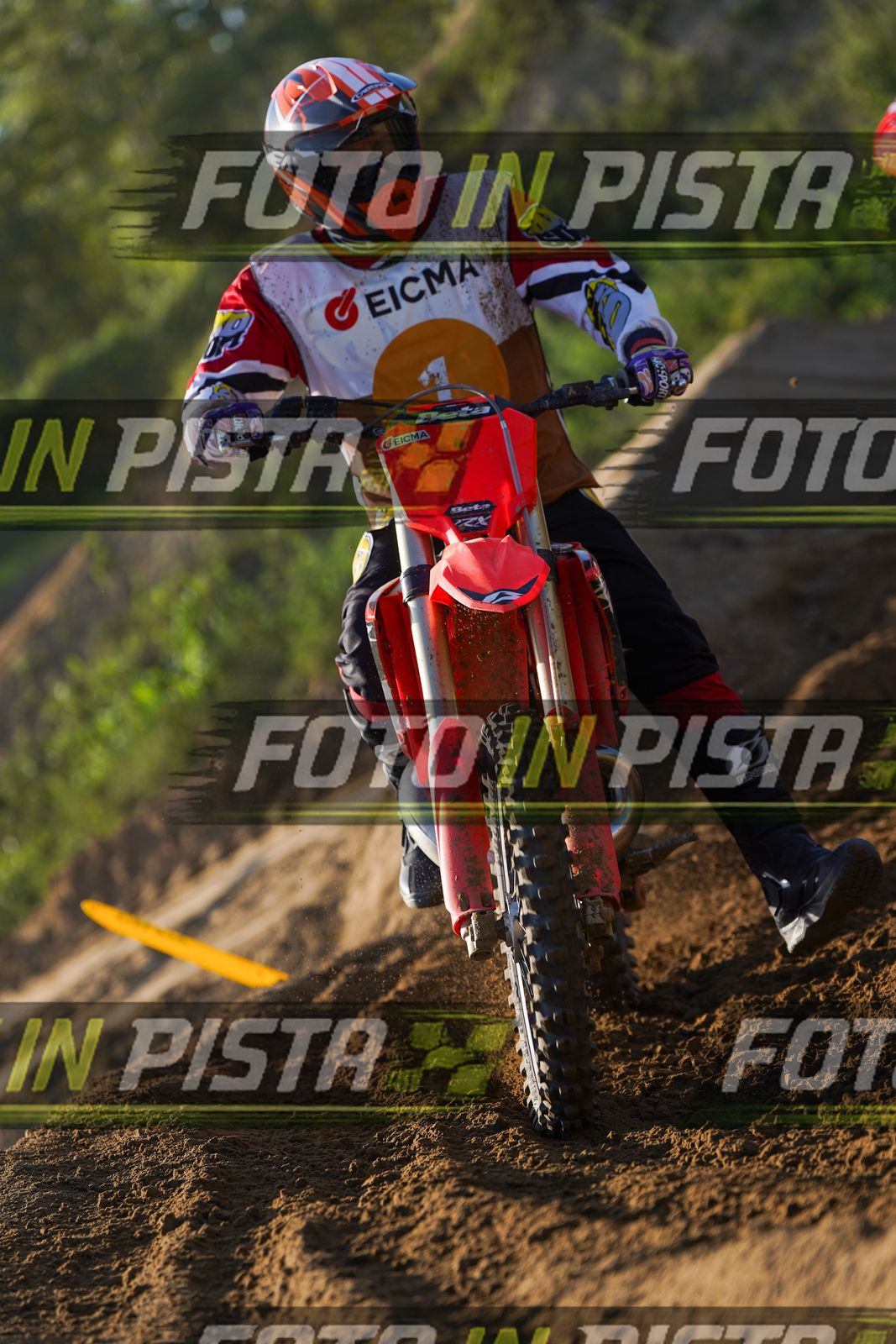 EICMA 19-09 16:00-17:00 · DOS00780