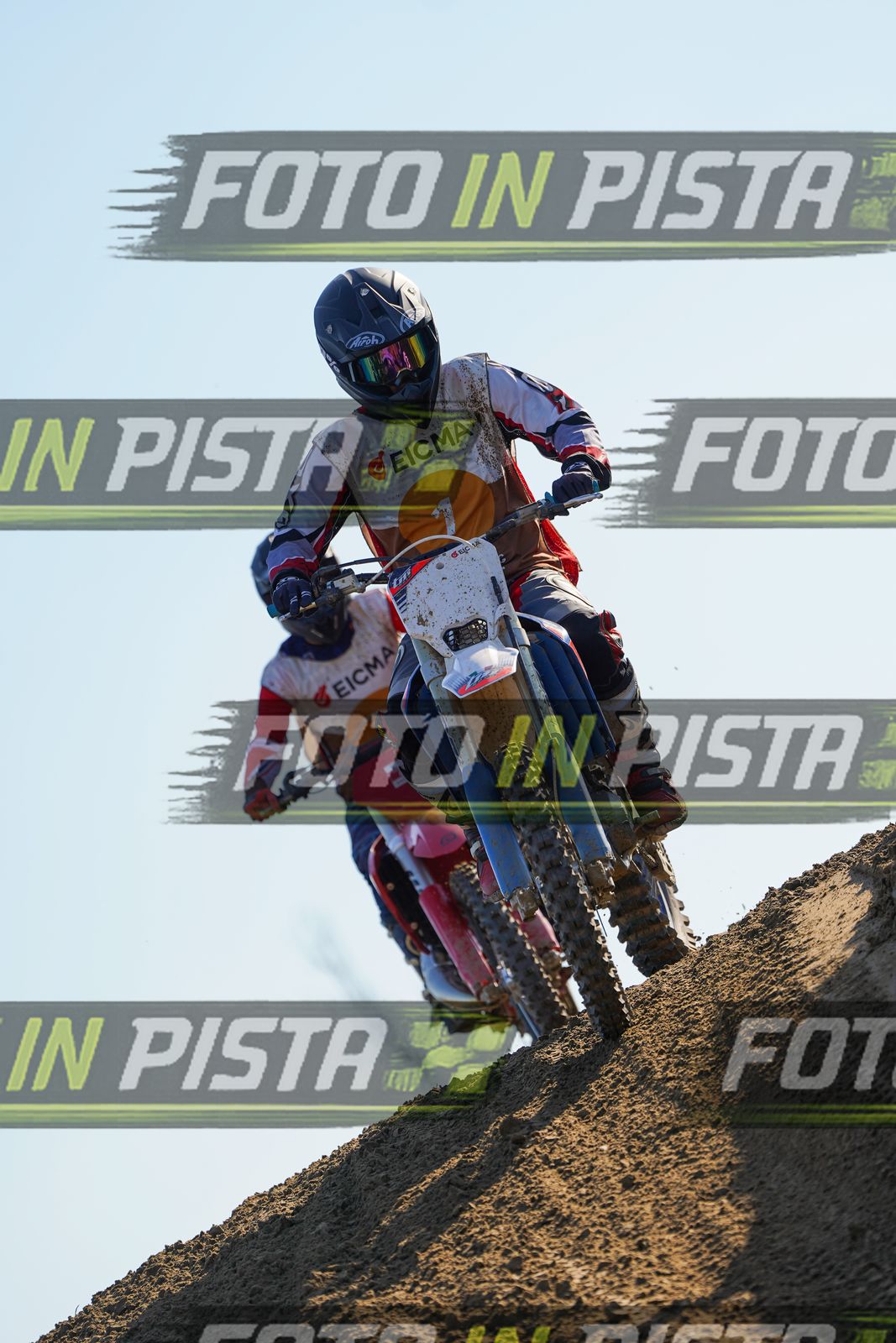 EICMA 19-09 16:00-17:00 · DOS00806