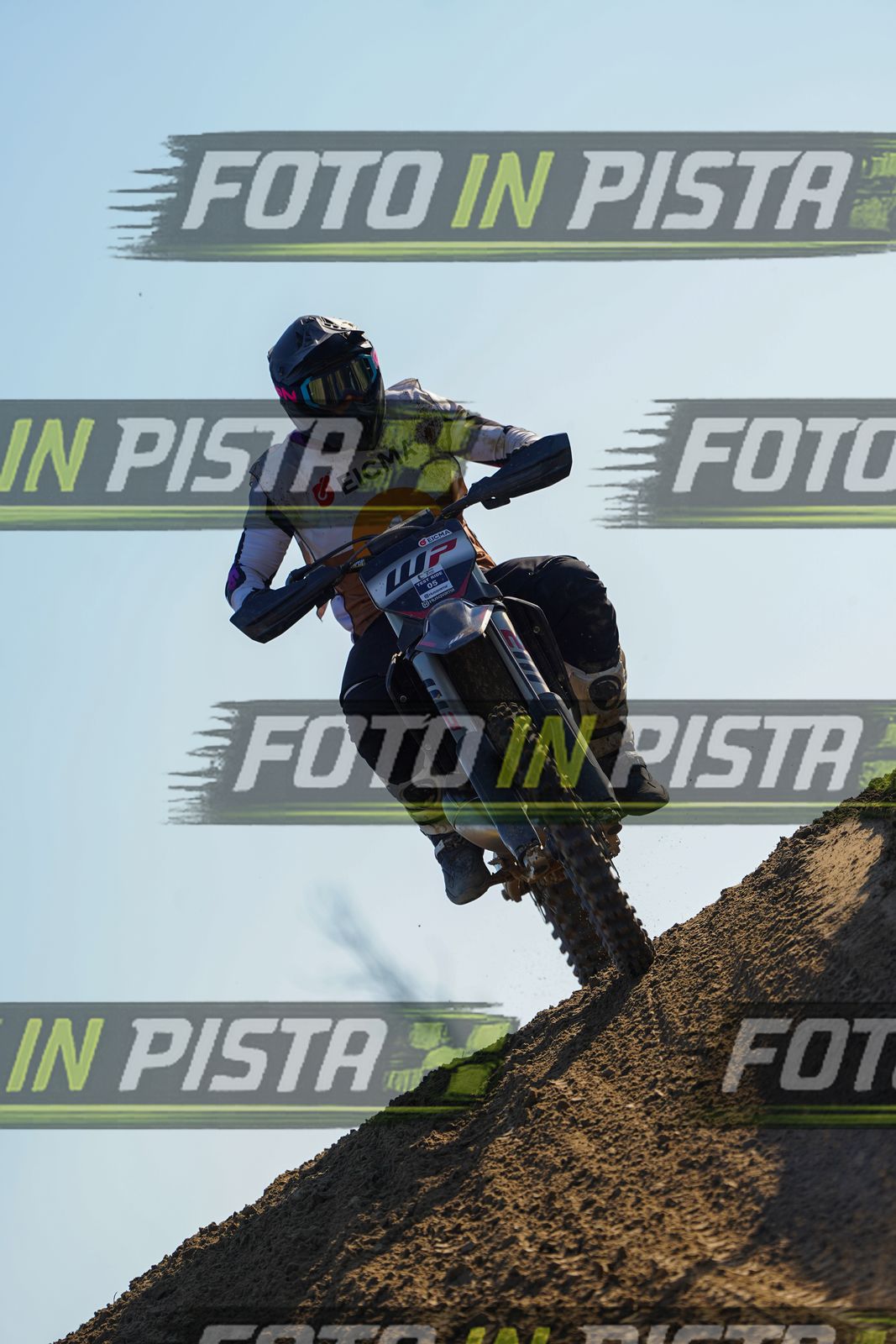 EICMA 19-09 16:00-17:00 · DOS00811