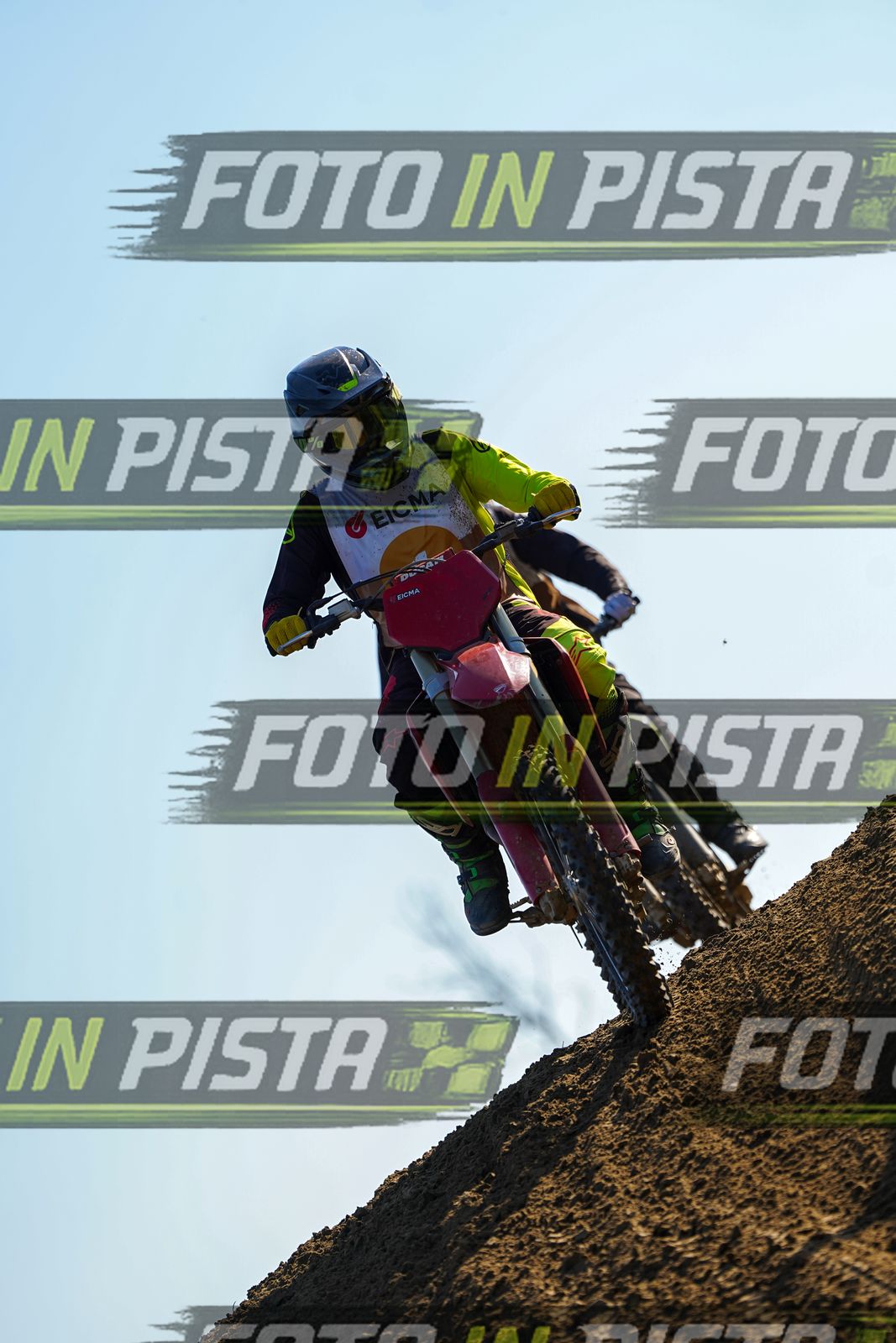 EICMA 19-09 16:00-17:00 · DOS00826