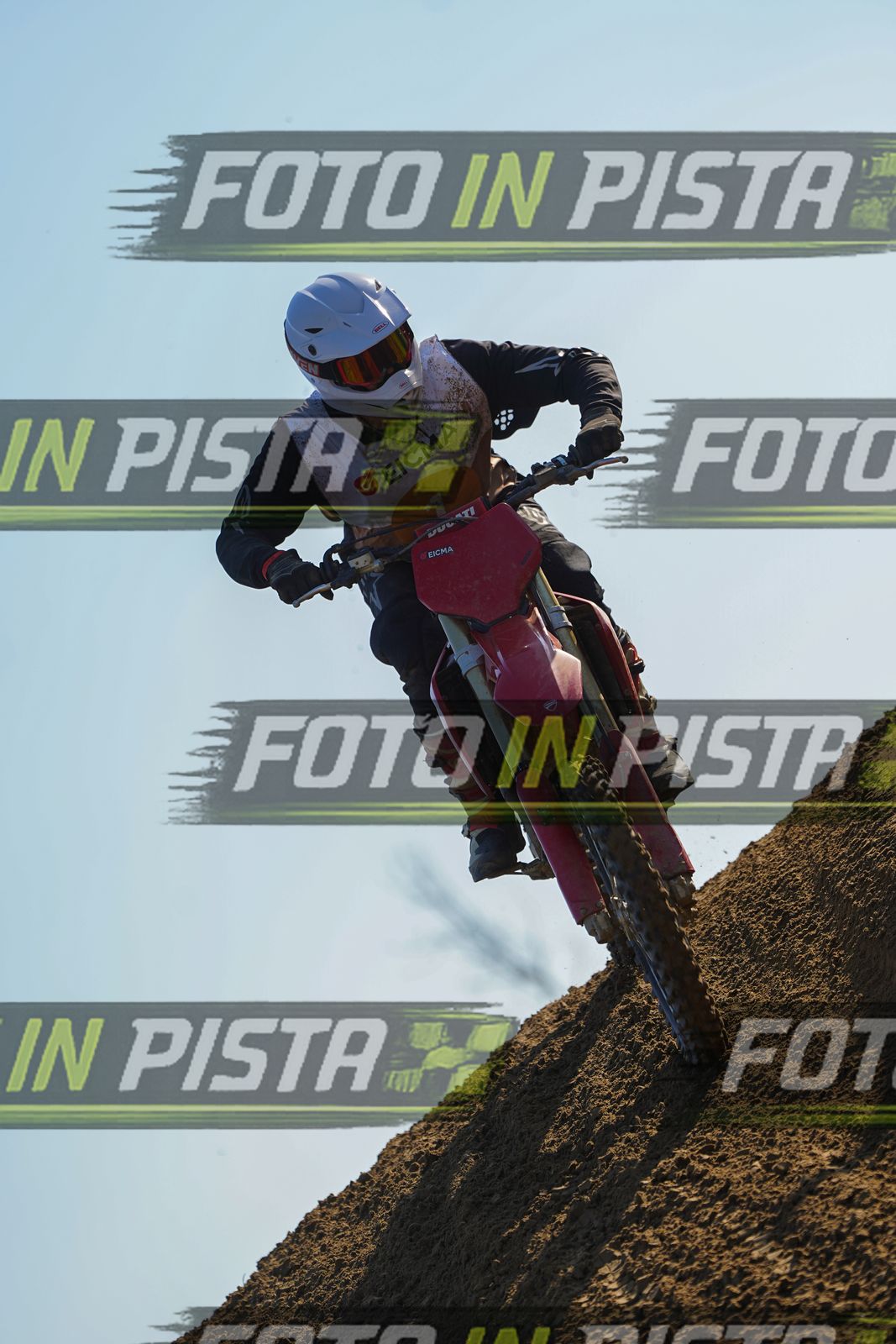 EICMA 19-09 16:00-17:00 · DOS00833