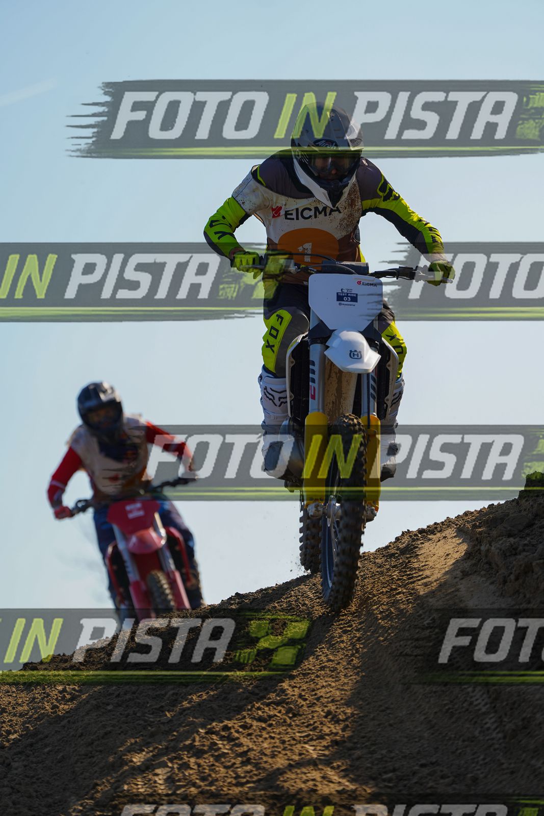 EICMA 19-09 16:00-17:00 · DOS00854