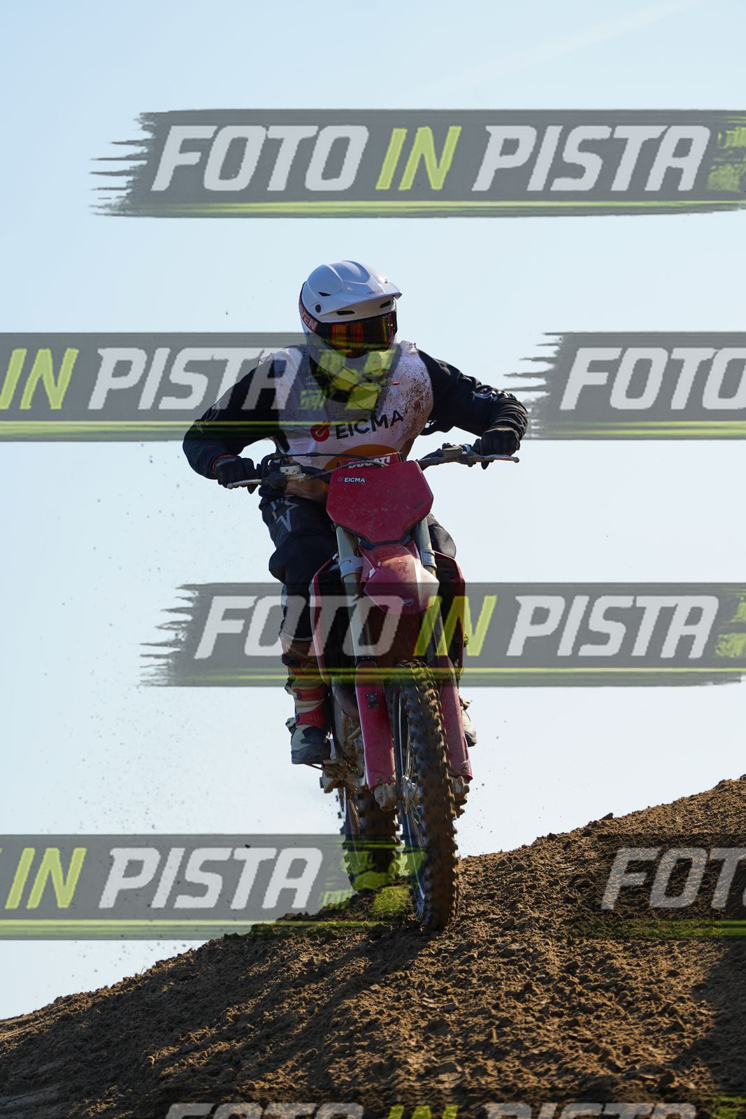 EICMA 19-09 16:00-17:00 · DOS00865