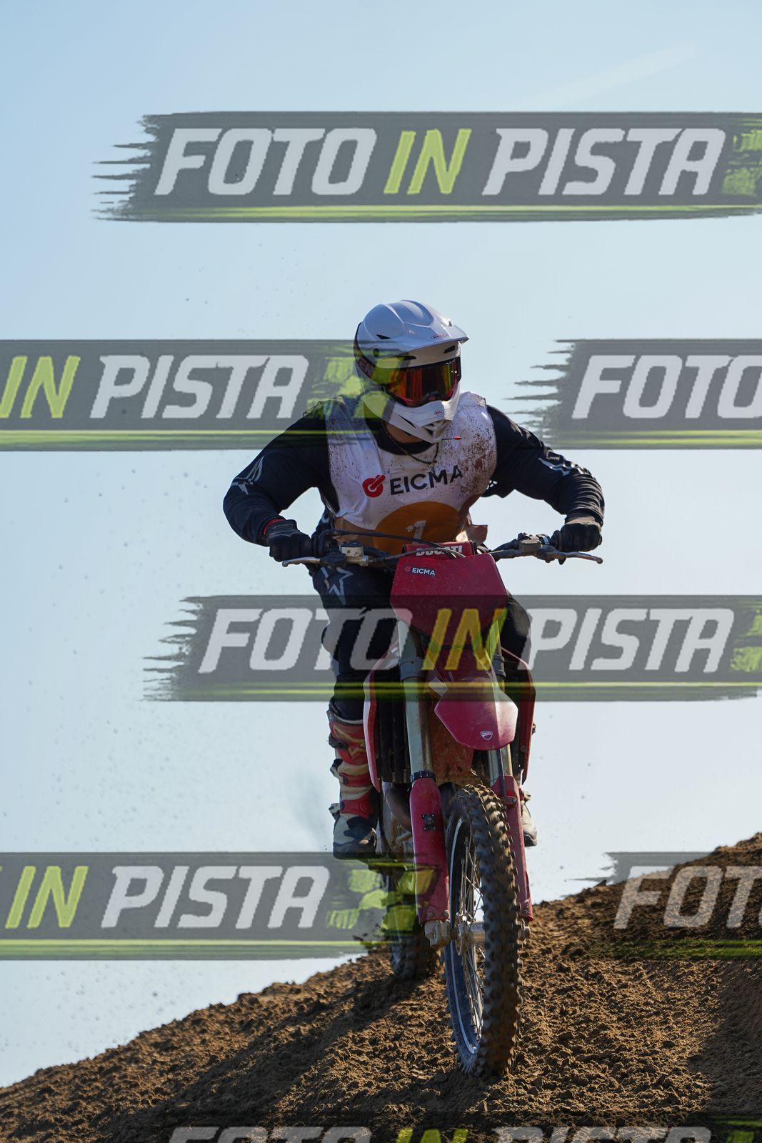 EICMA 19-09 16:00-17:00 · DOS00866