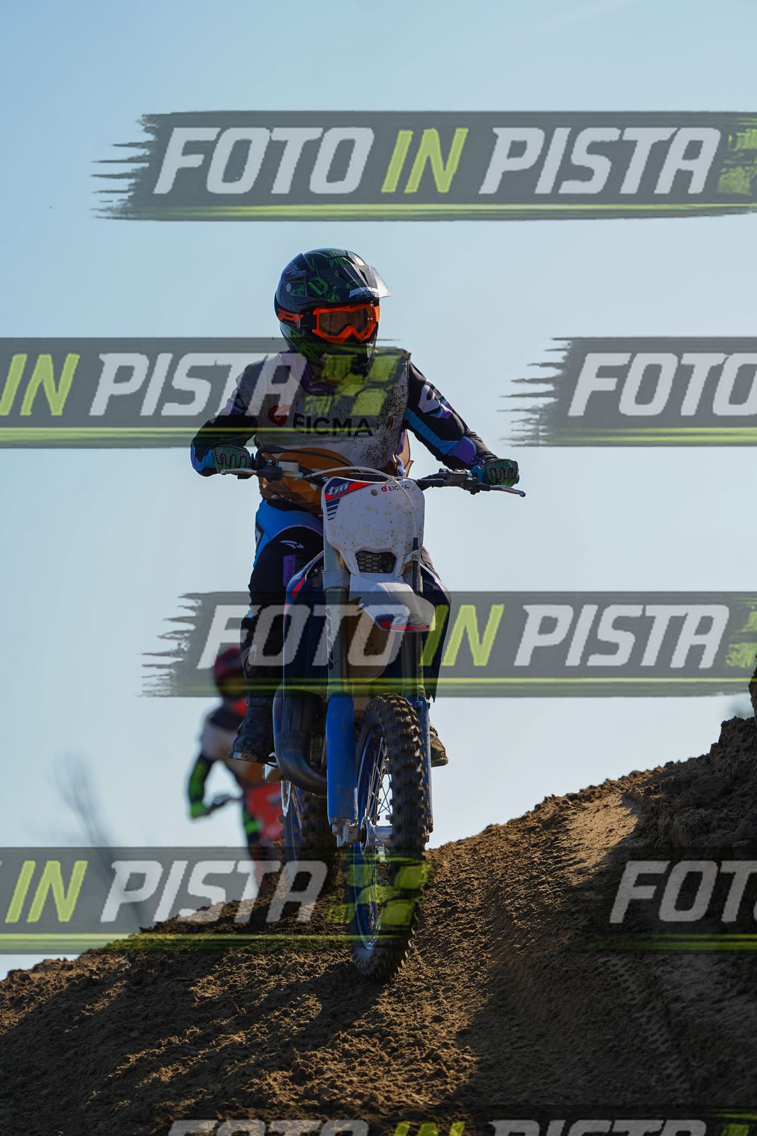 EICMA 19-09 16:00-17:00 · DOS00868