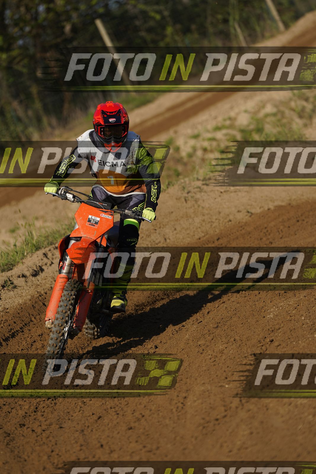 EICMA 19-09 16:00-17:00 · DOS00882