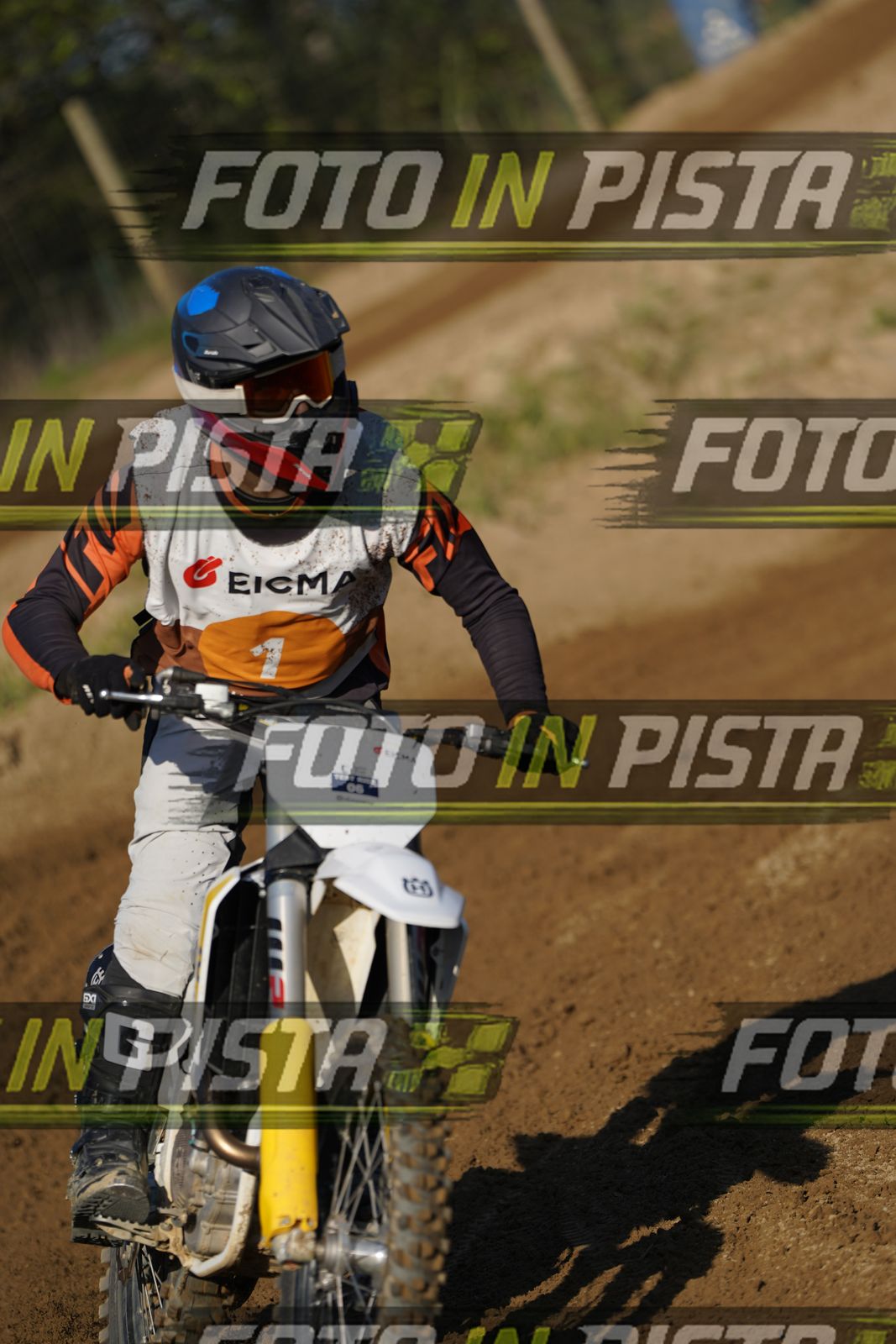 EICMA 19-09 16:00-17:00 · DOS00885