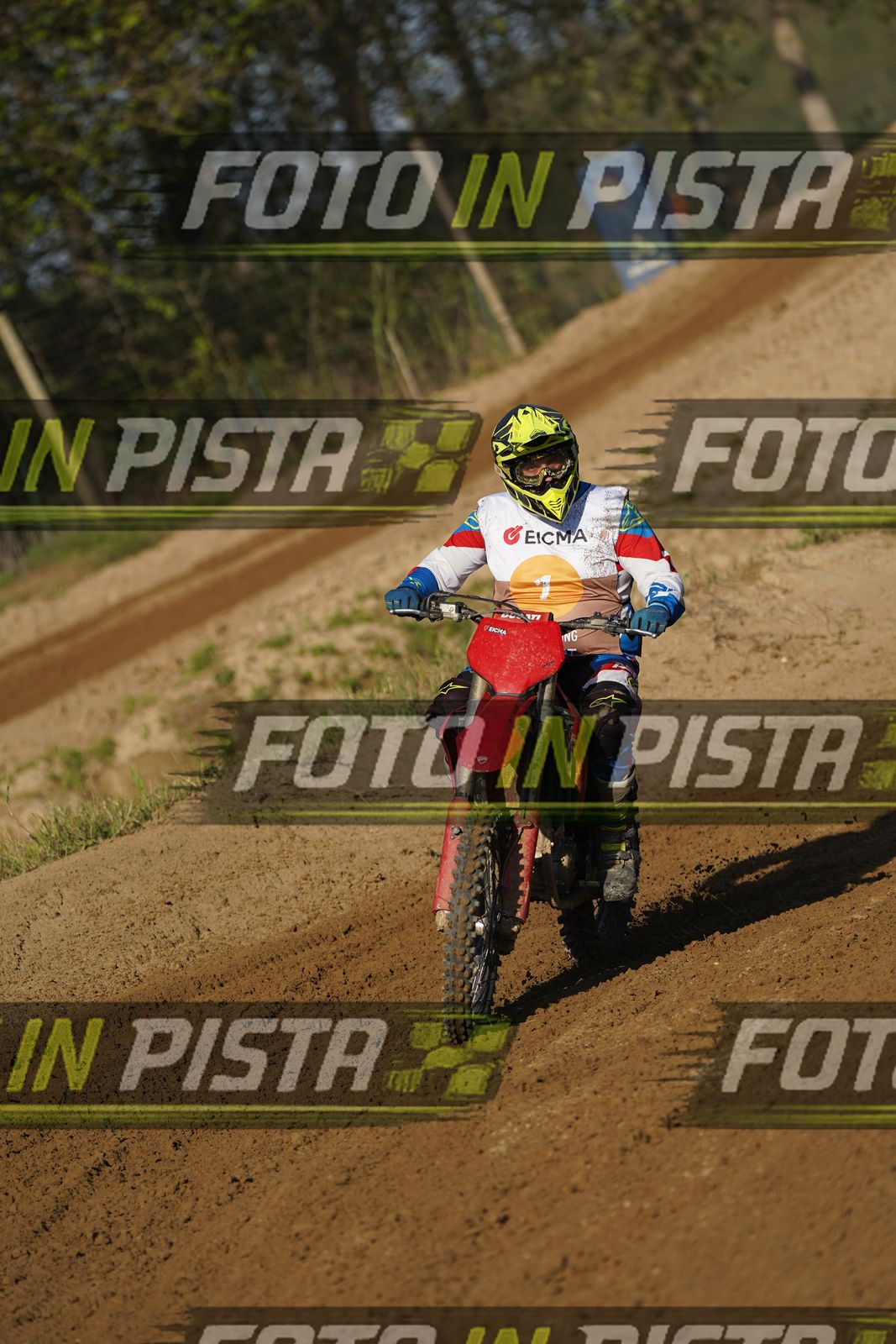 EICMA 19-09 16:00-17:00 · DOS00904