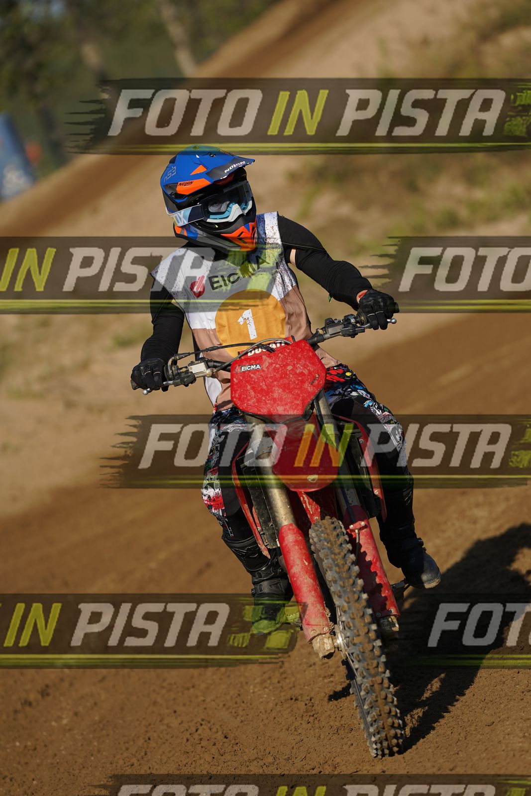 EICMA 19-09 16:00-17:00 · DOS00908