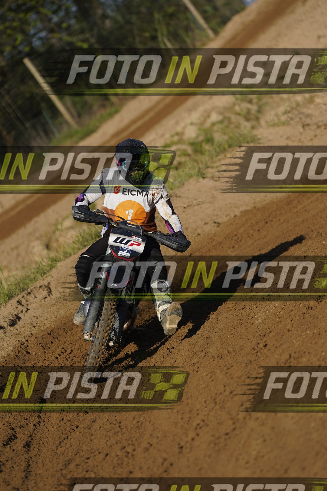 EICMA 19-09 16:00-17:00 · DOS00911