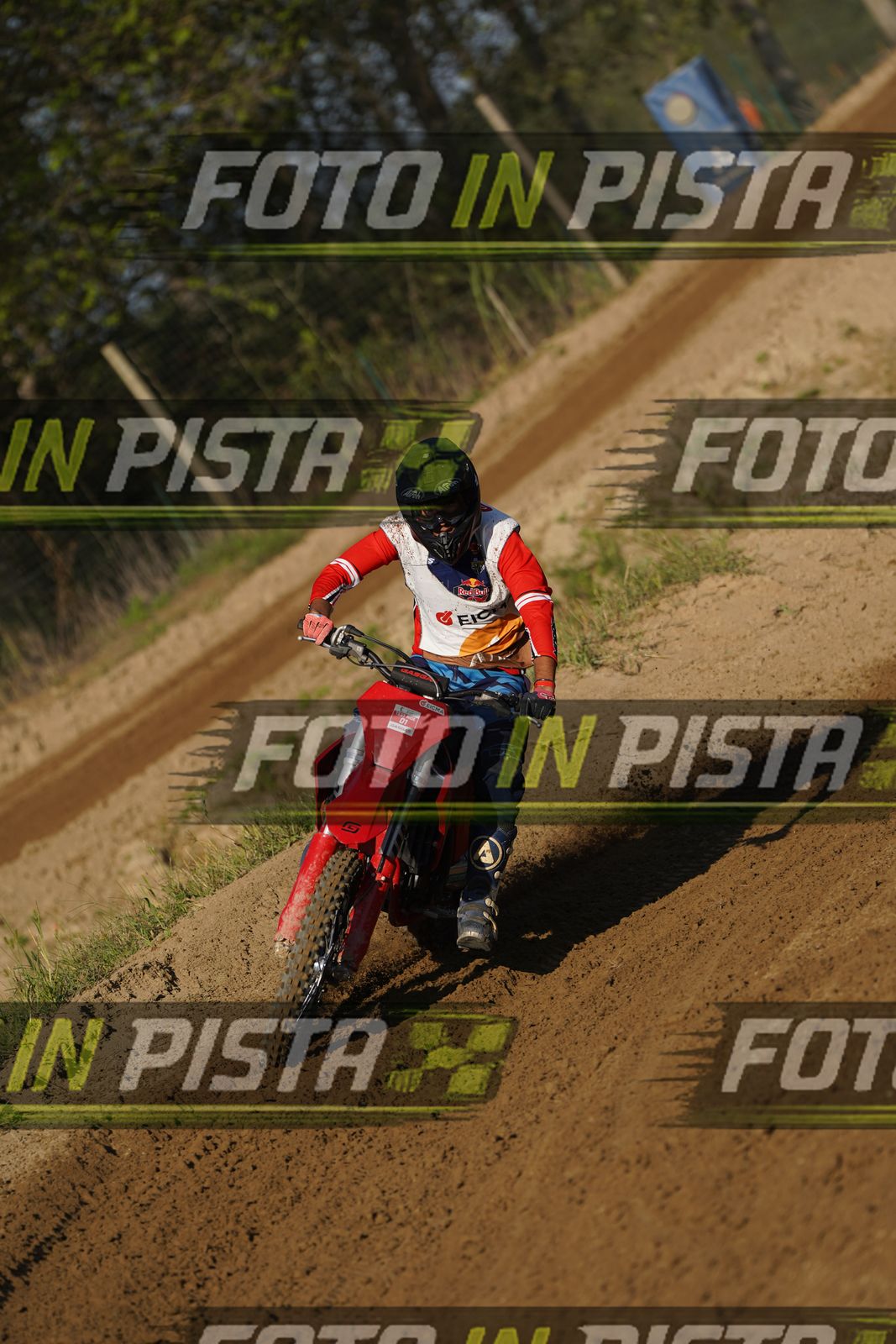 EICMA 19-09 16:00-17:00 · DOS00927