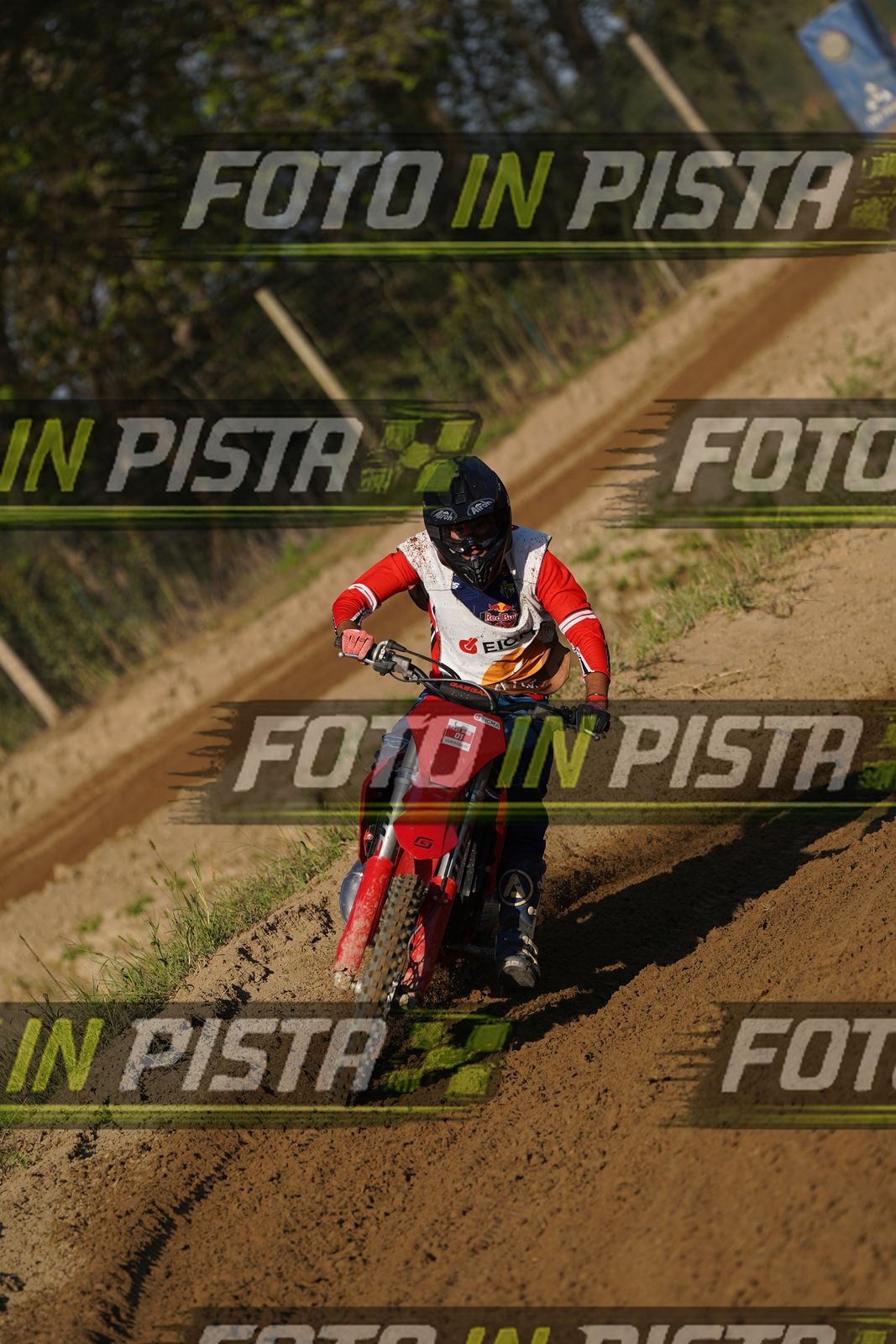 EICMA 19-09 16:00-17:00 · DOS00928