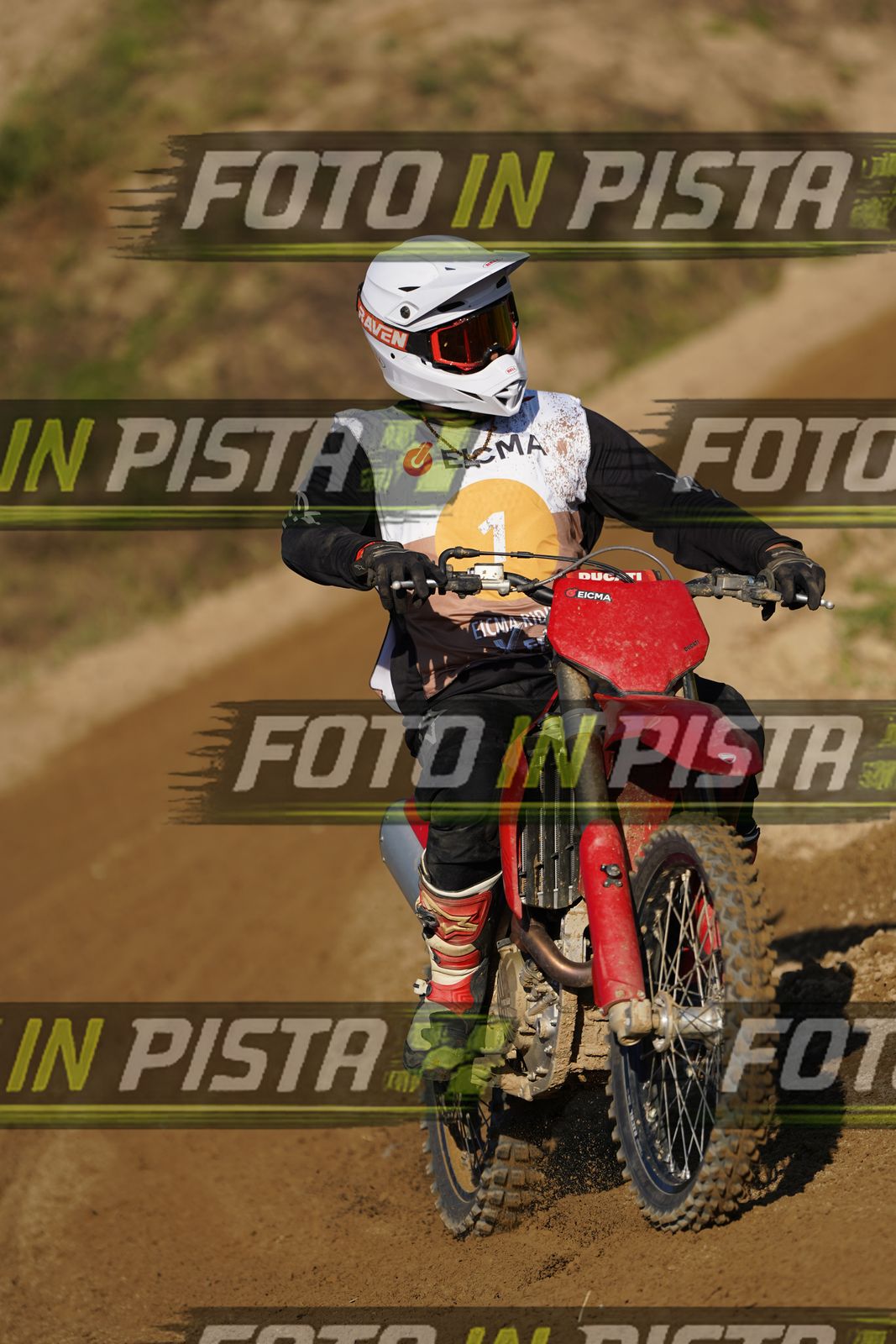 EICMA 19-09 16:00-17:00 · DOS00931