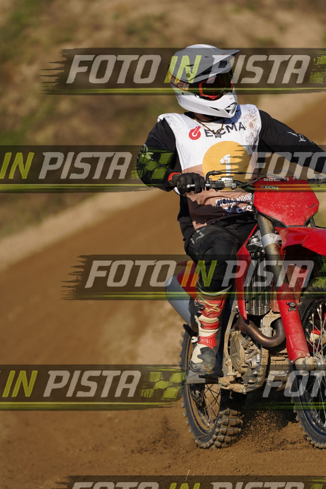 EICMA 19-09 16:00-17:00 · DOS00932