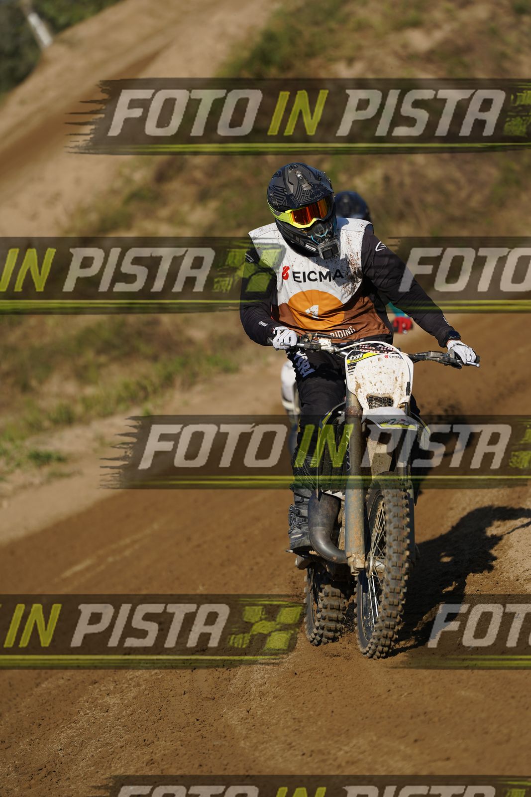 EICMA 19-09 16:00-17:00 · DOS00935