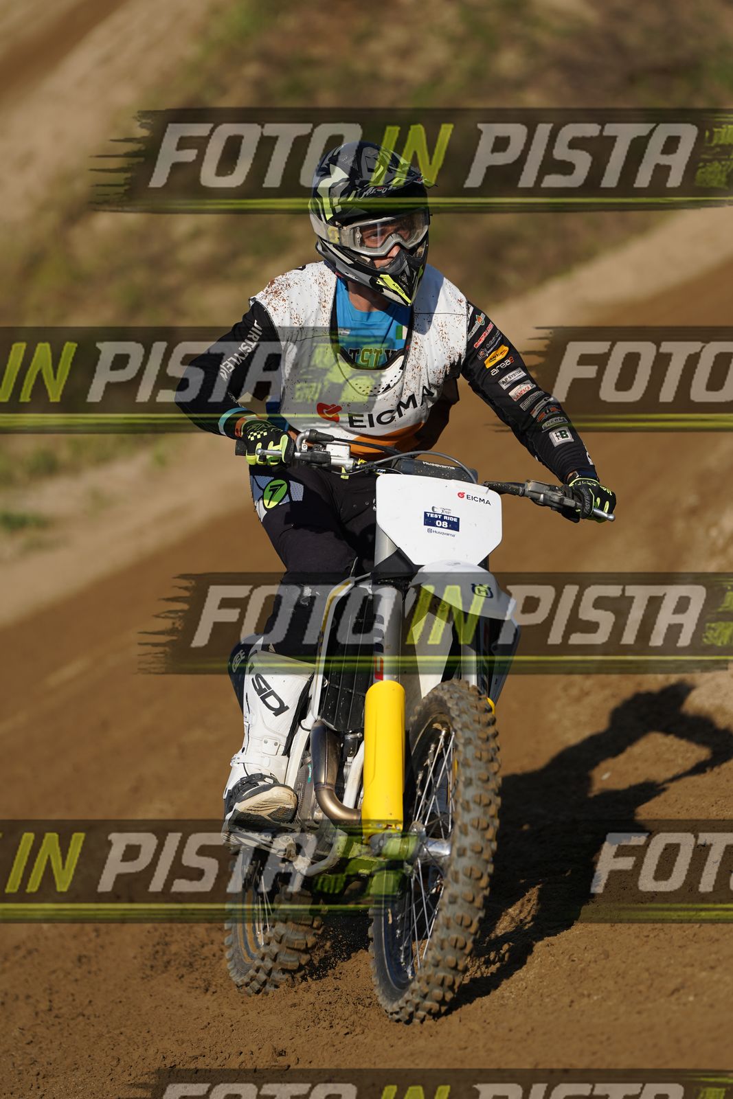 EICMA 19-09 16:00-17:00 · DOS00943