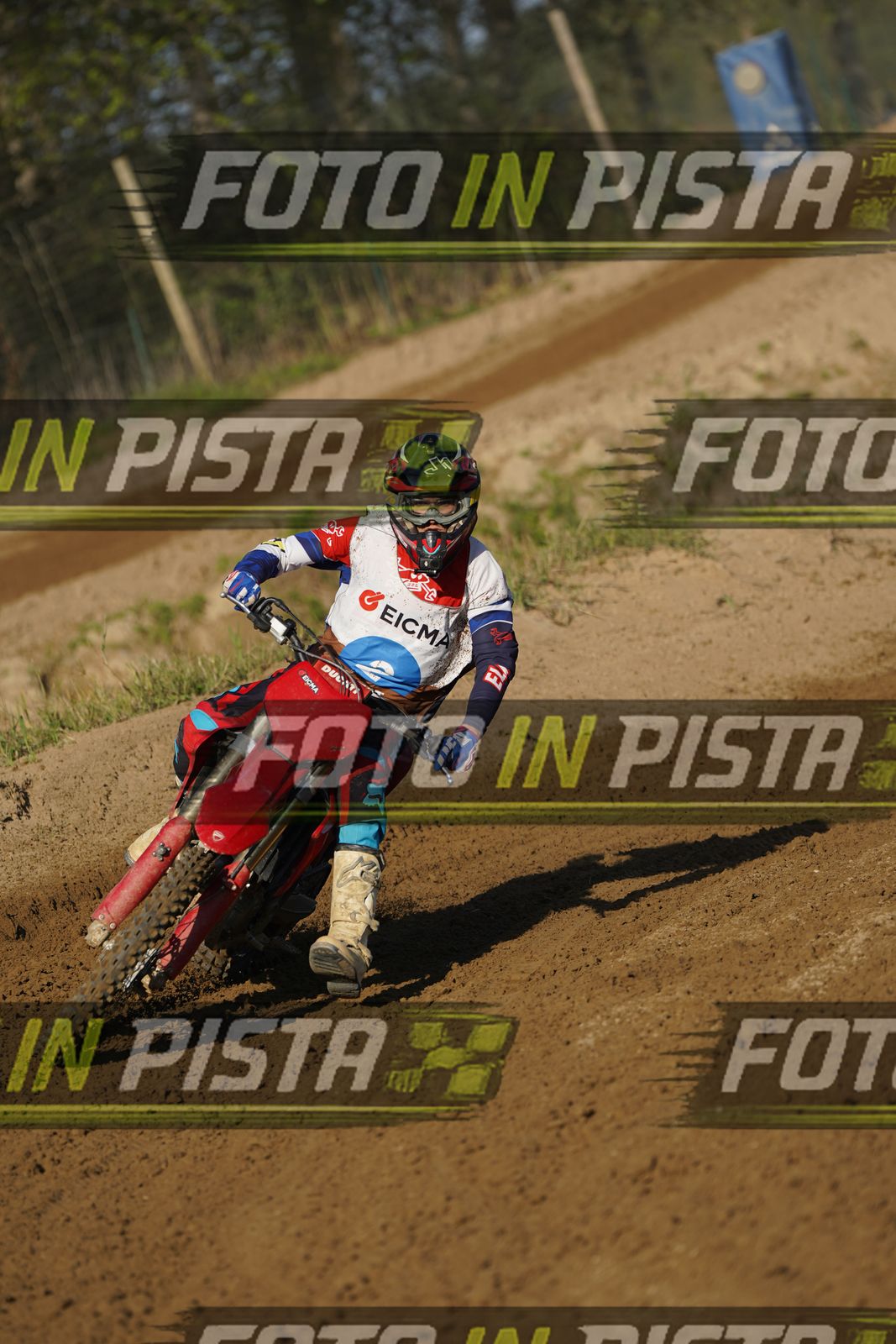 EICMA 19-09 16:00-17:00 · DOS00957