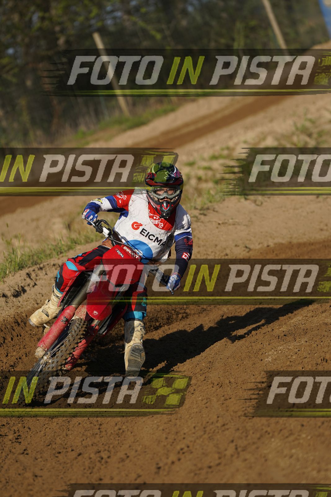EICMA 19-09 16:00-17:00 · DOS00958