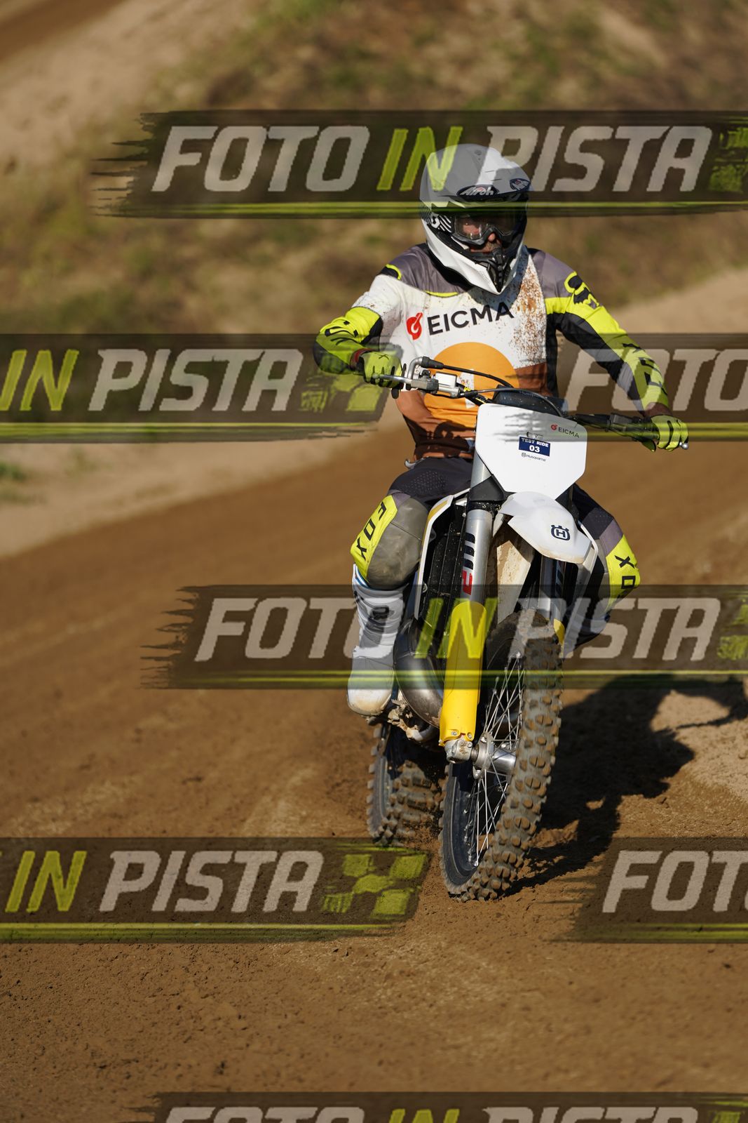 EICMA 19-09 16:00-17:00 · DOS00989