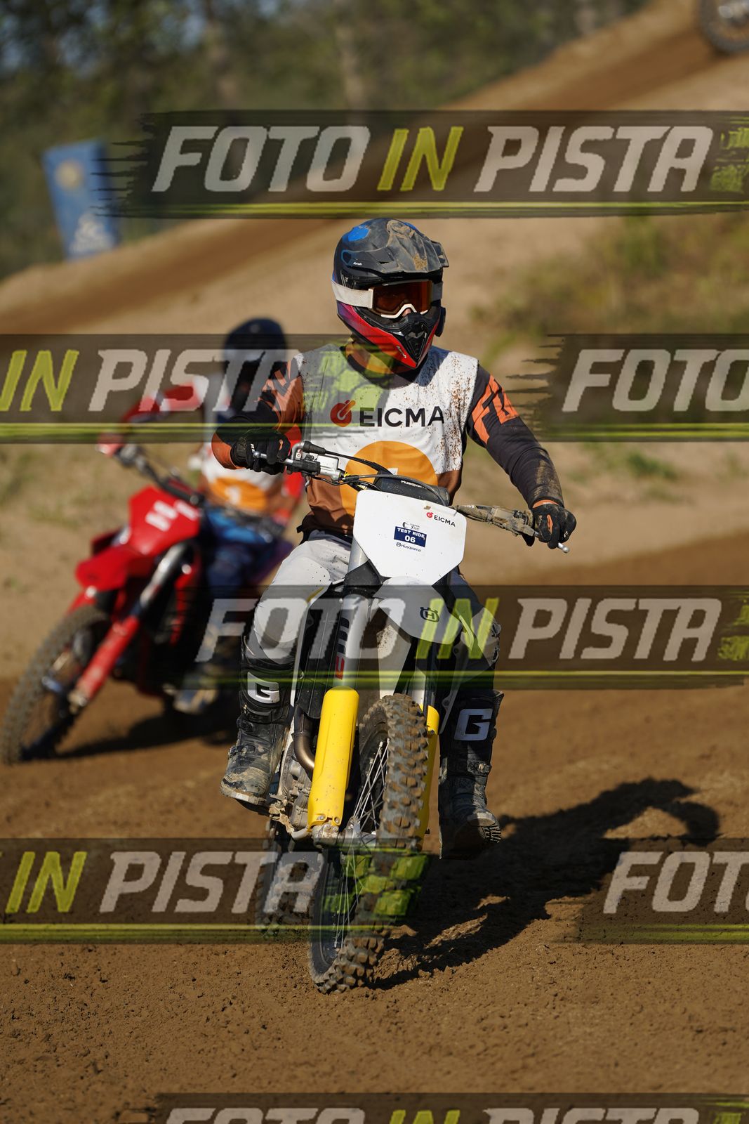 EICMA 19-09 16:00-17:00 · DOS00993