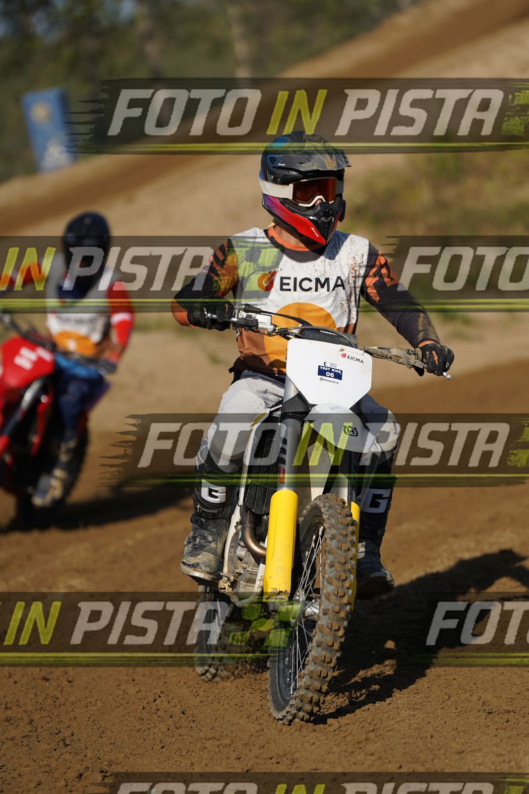 EICMA 19-09 16:00-17:00 · DOS00994