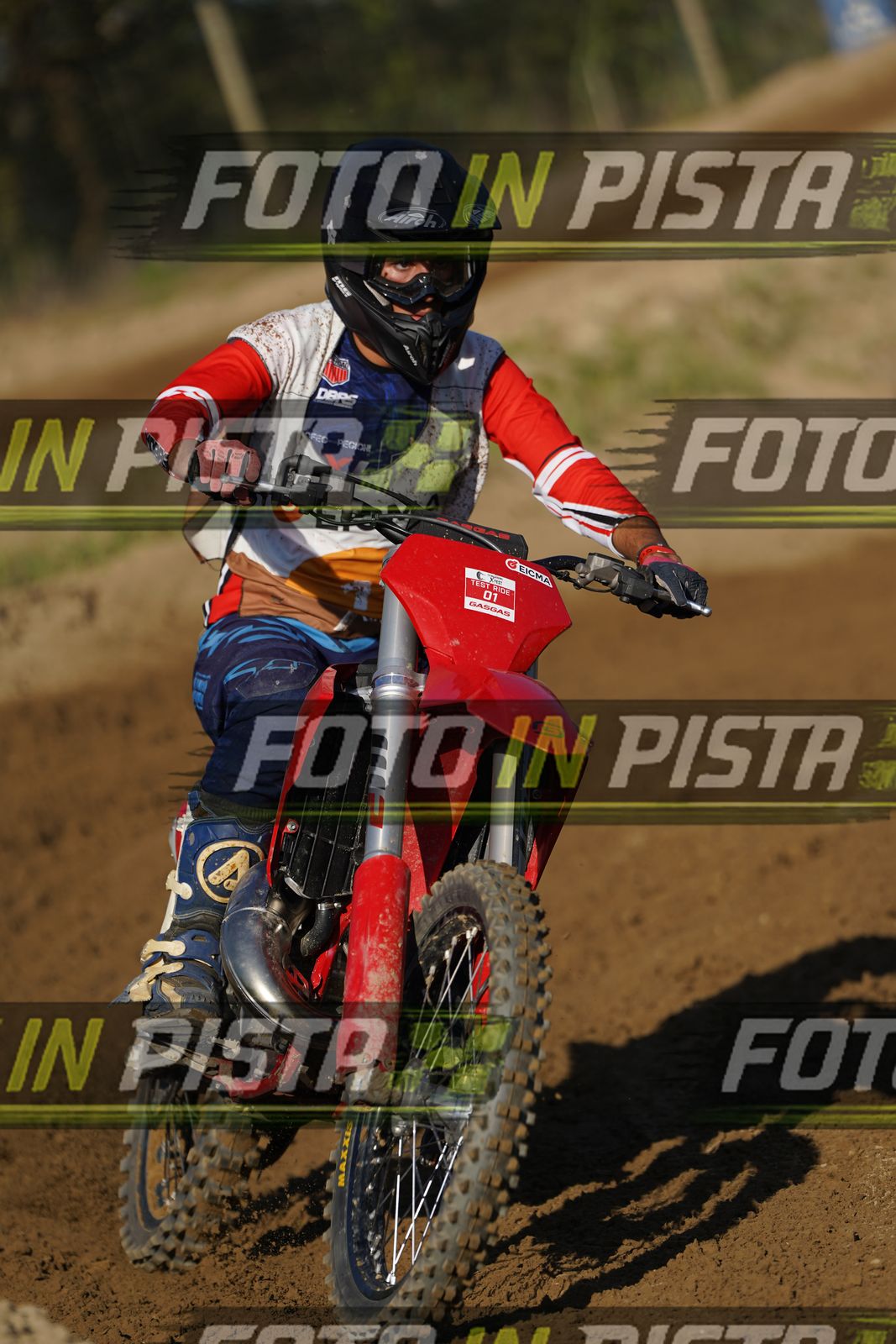EICMA 19-09 16:00-17:00 · DOS00996