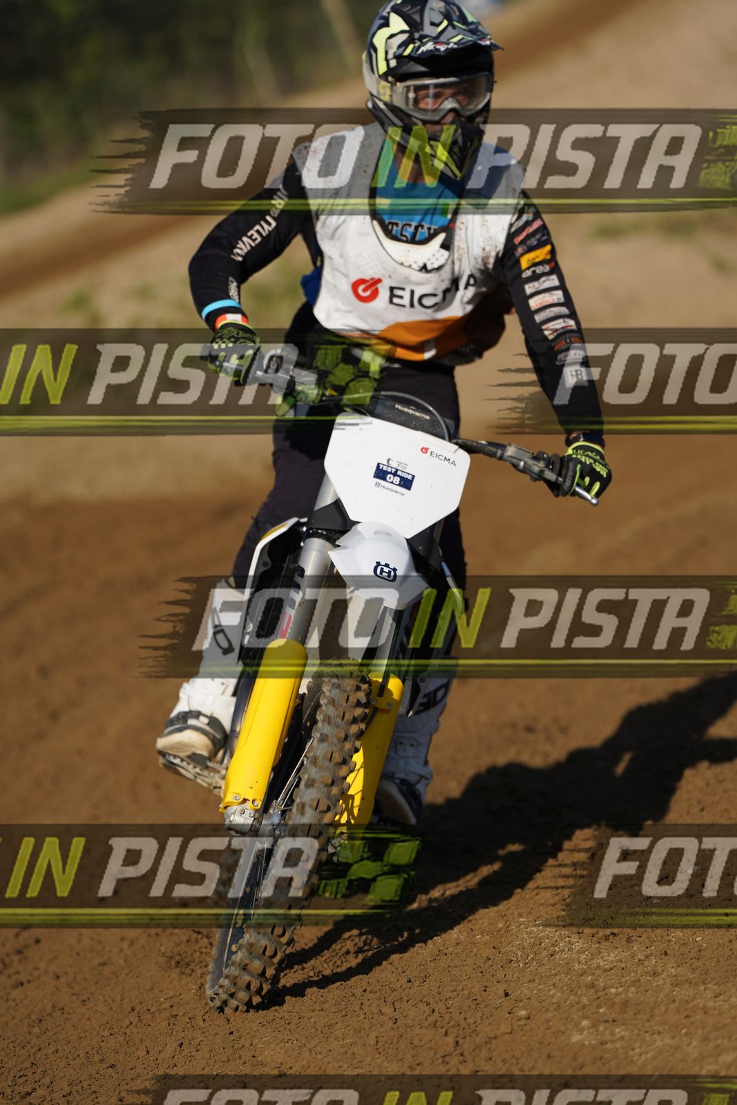 EICMA 19-09 16:00-17:00 · DOS01001