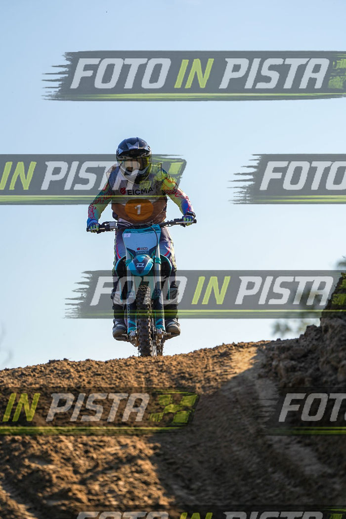 EICMA 19-09 17:00-18:00 · DOS01039