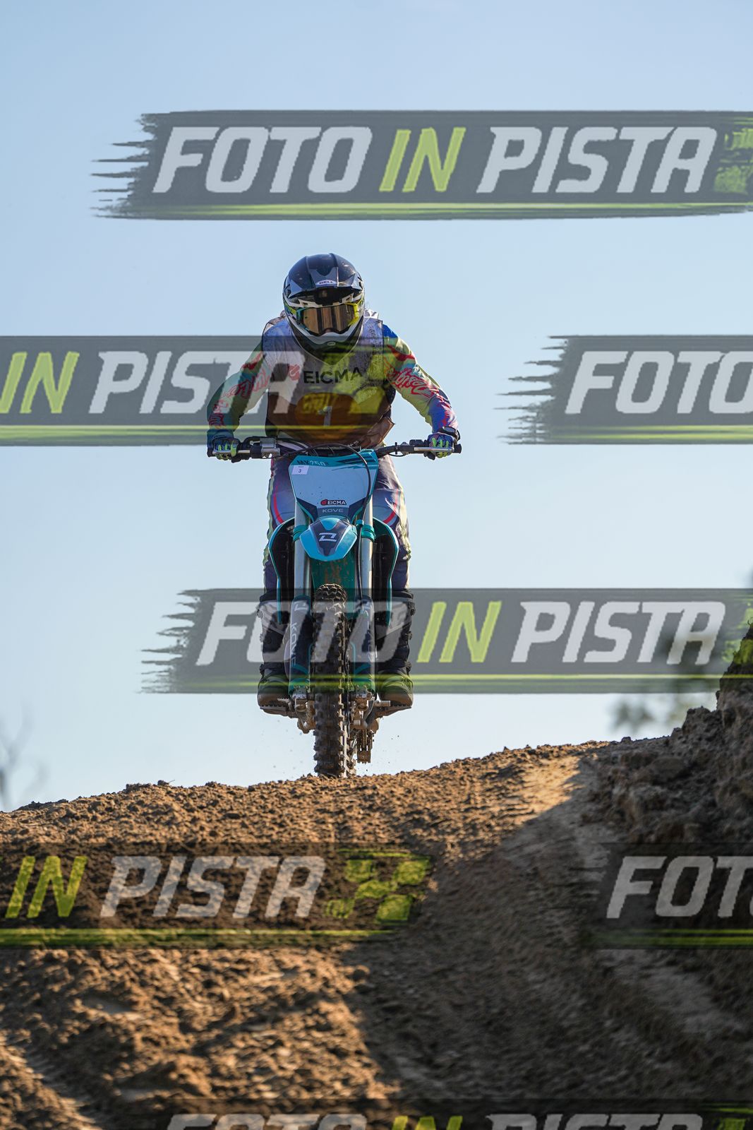 EICMA 19-09 17:00-18:00 · DOS01040