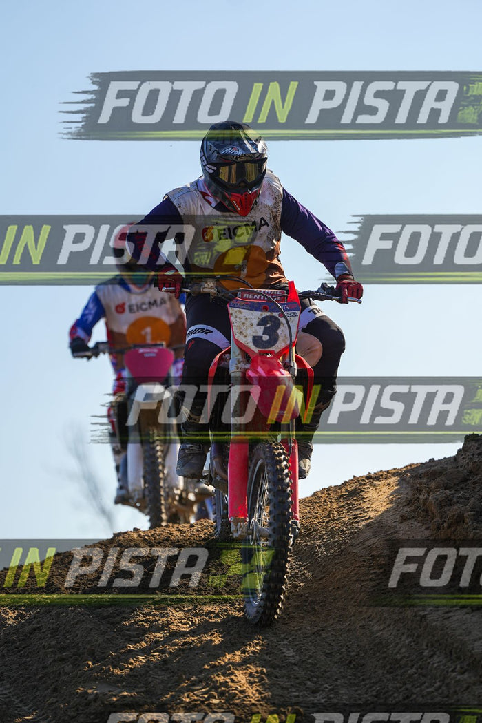EICMA 19-09 17:00-18:00 · DOS01043