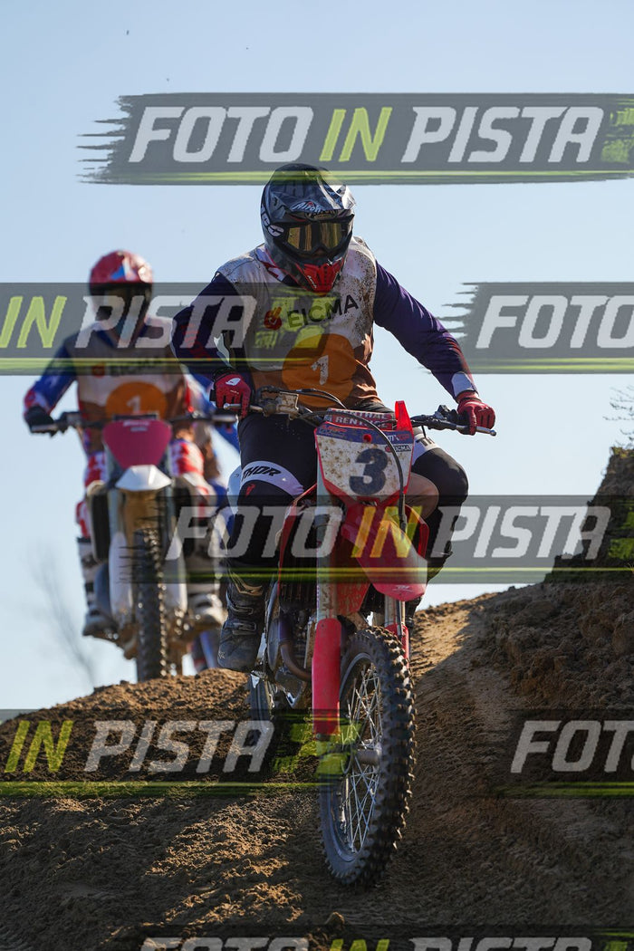 EICMA 19-09 17:00-18:00 · DOS01044