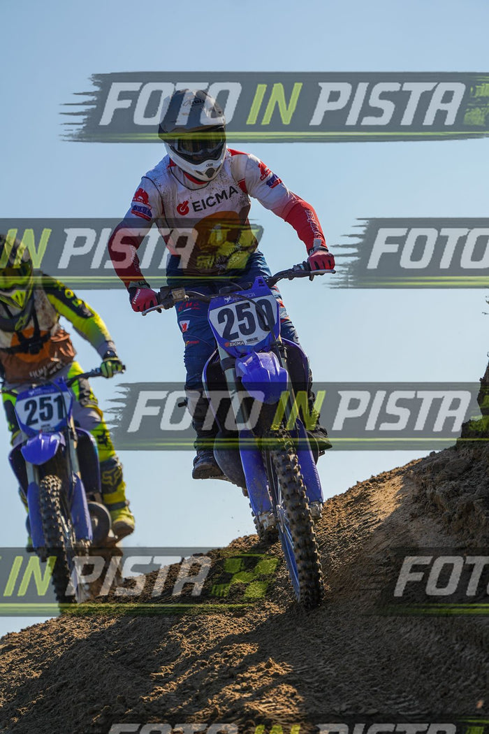 EICMA 19-09 17:00-18:00 · DOS01060