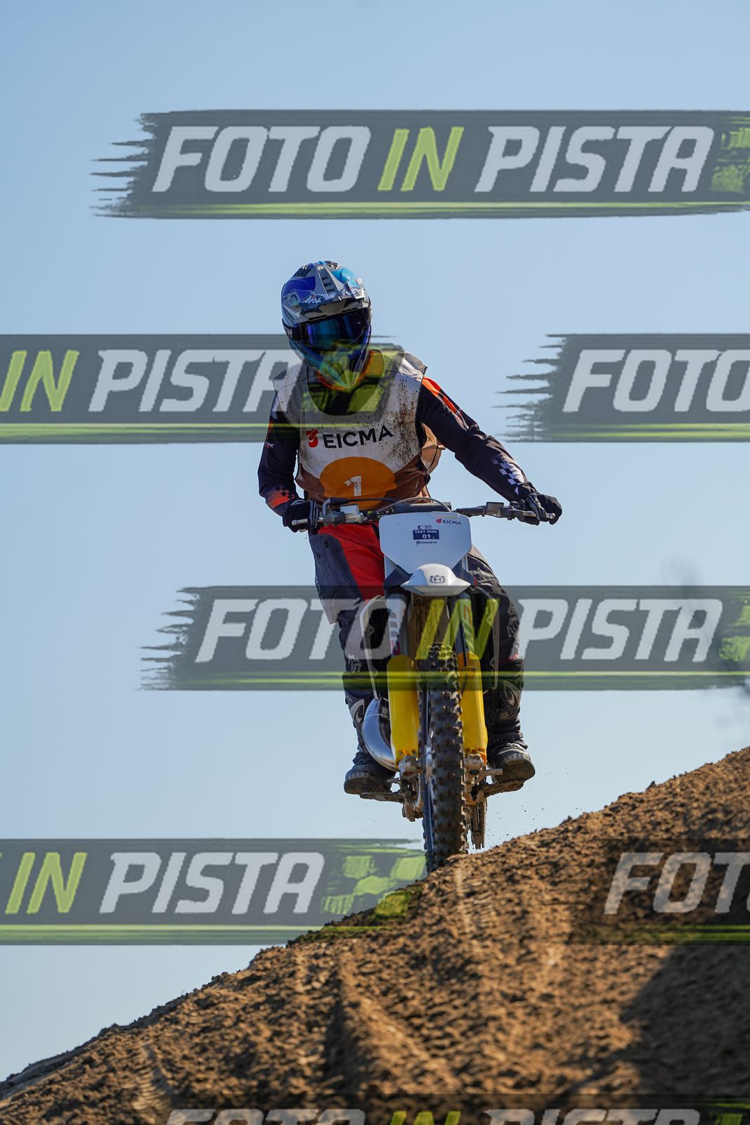 EICMA 19-09 17:00-18:00 · DOS01069