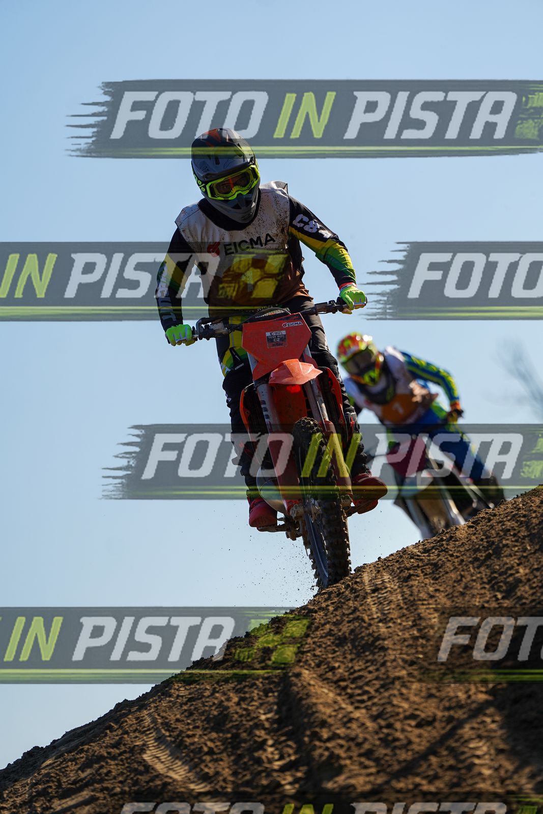 EICMA 19-09 17:00-18:00 · DOS01074