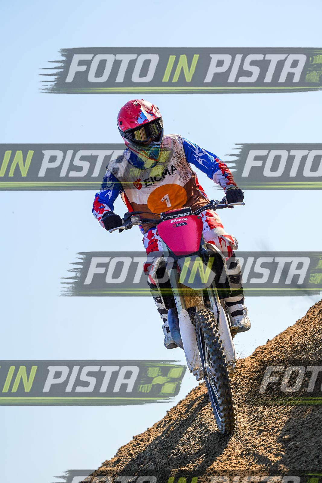 EICMA 19-09 17:00-18:00 · DOS01086