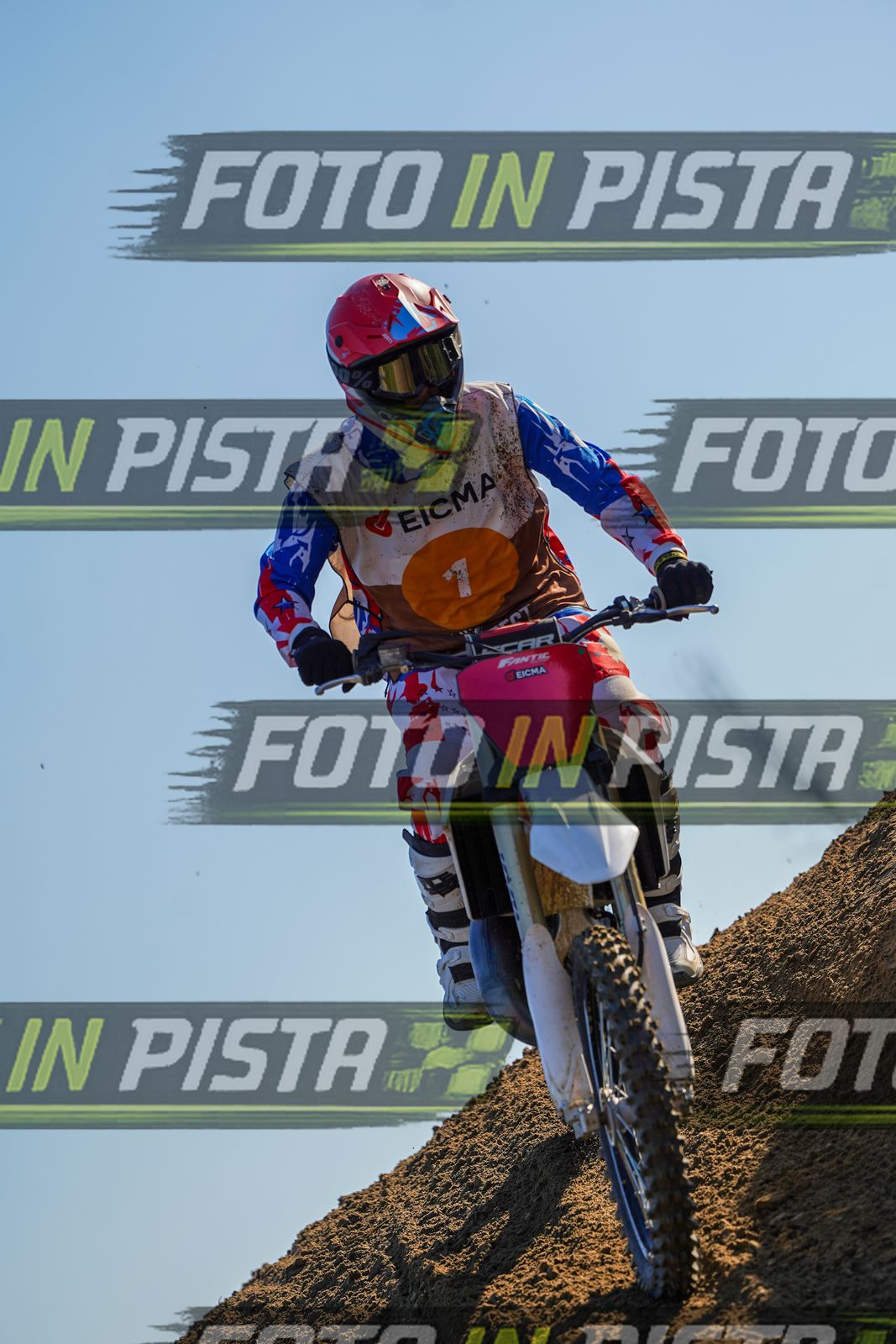 EICMA 19-09 17:00-18:00 · DOS01087