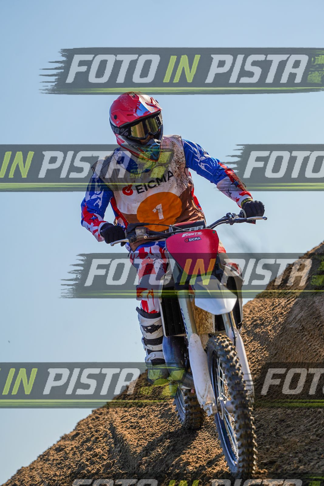 EICMA 19-09 17:00-18:00 · DOS01088