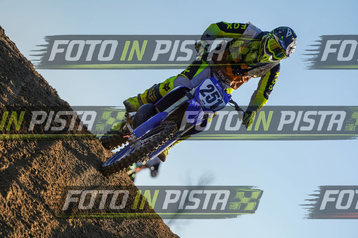 EICMA 19-09 17:00-18:00 · DOS01096